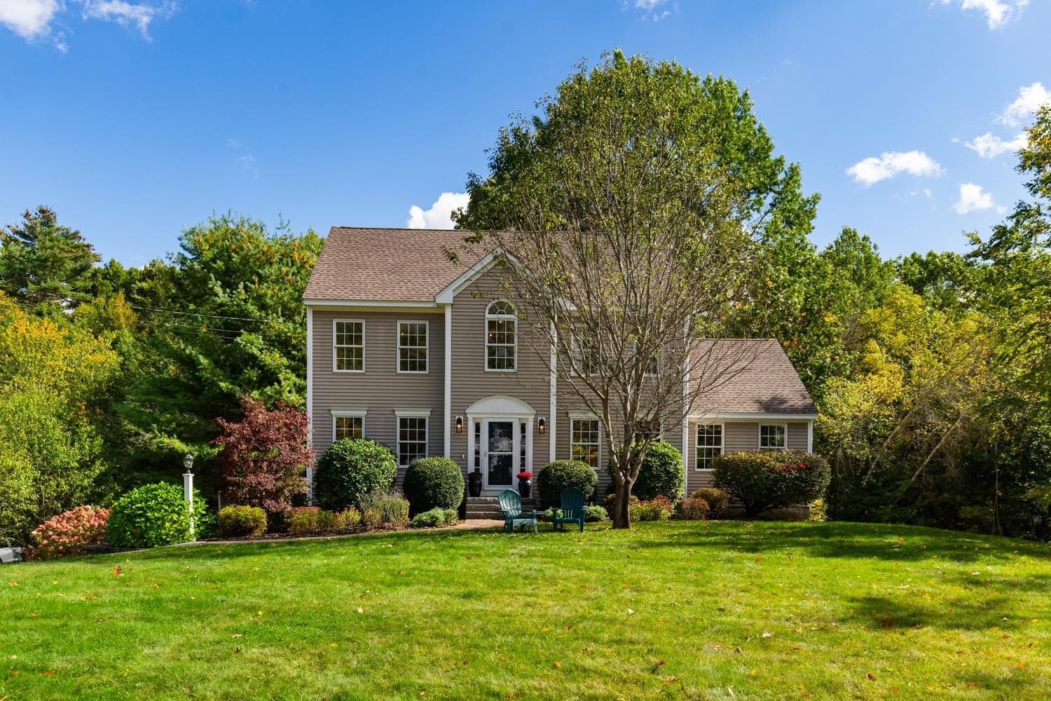 13 Hilton Dr, Newmarket NH 03857