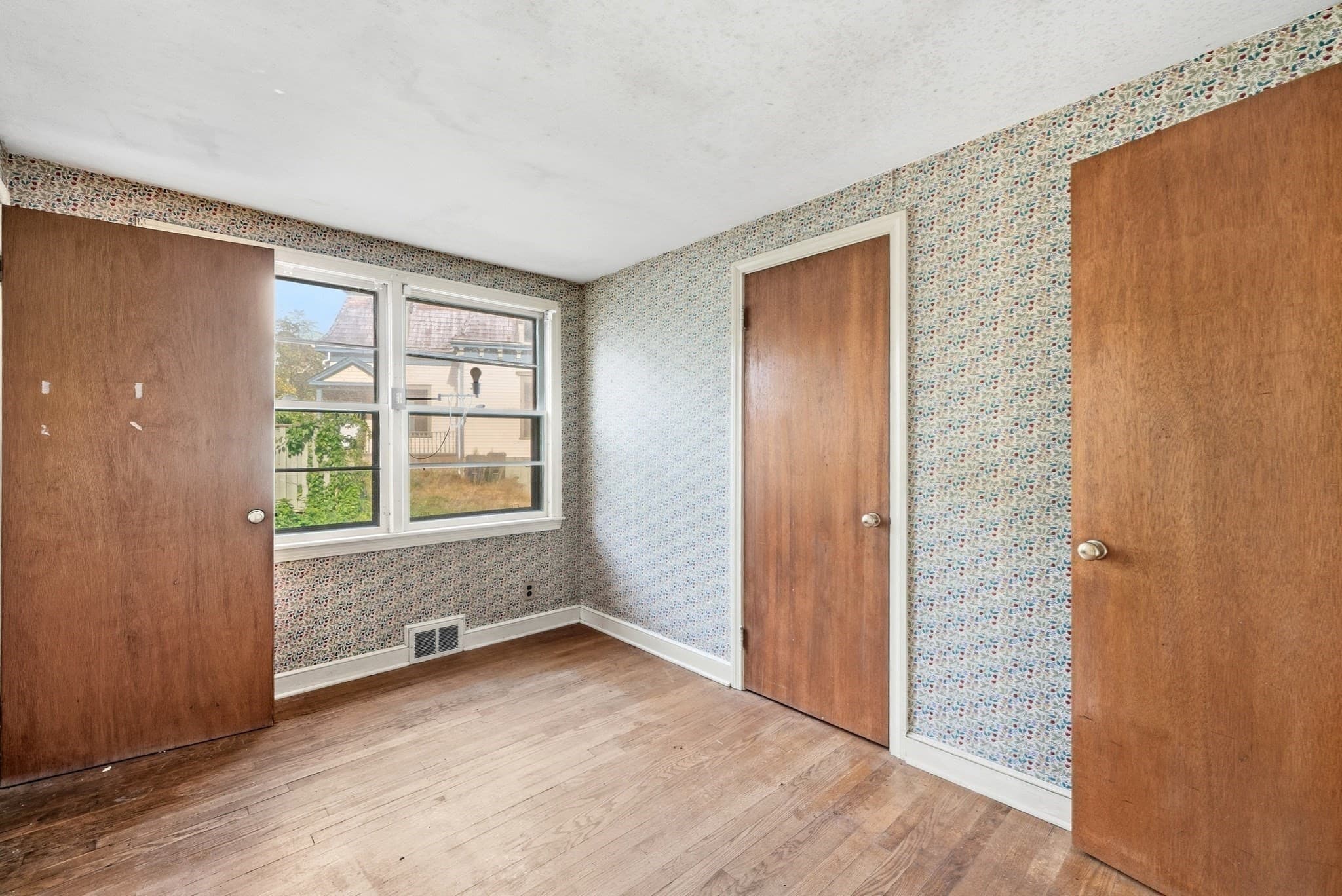 Single Family Residence at 19 Water Terrace, Marlborough MA 01752, Marlborough, photo 15 of 23
