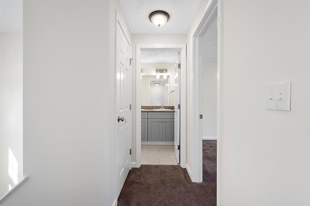 Single Family Residence at 7 Snowberry Cir, Worcester MA 01607, Worcester, photo 12 of 31