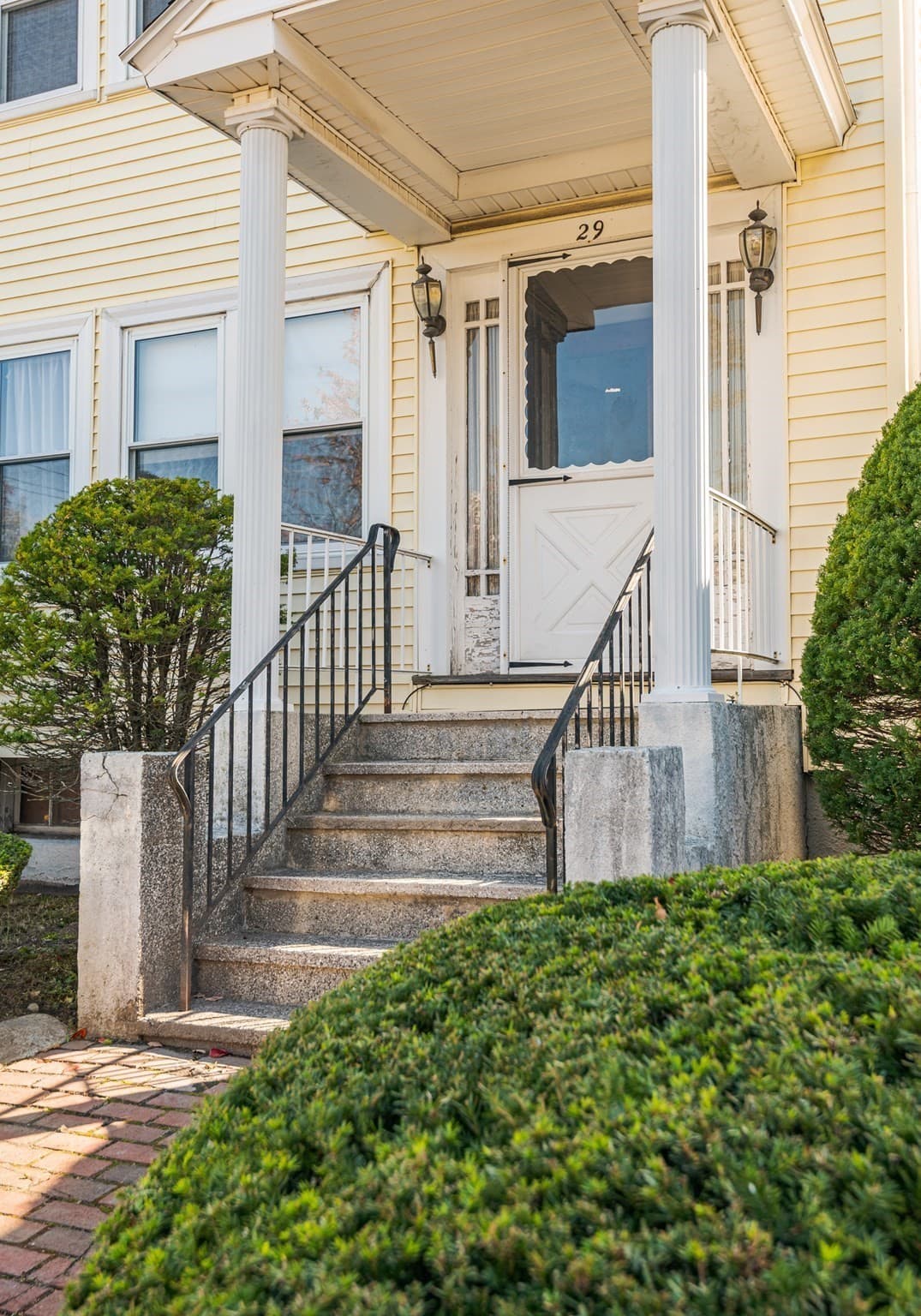 Multi Family at 29 Oxford Park, Revere MA 02151, Revere, photo 4 of 42