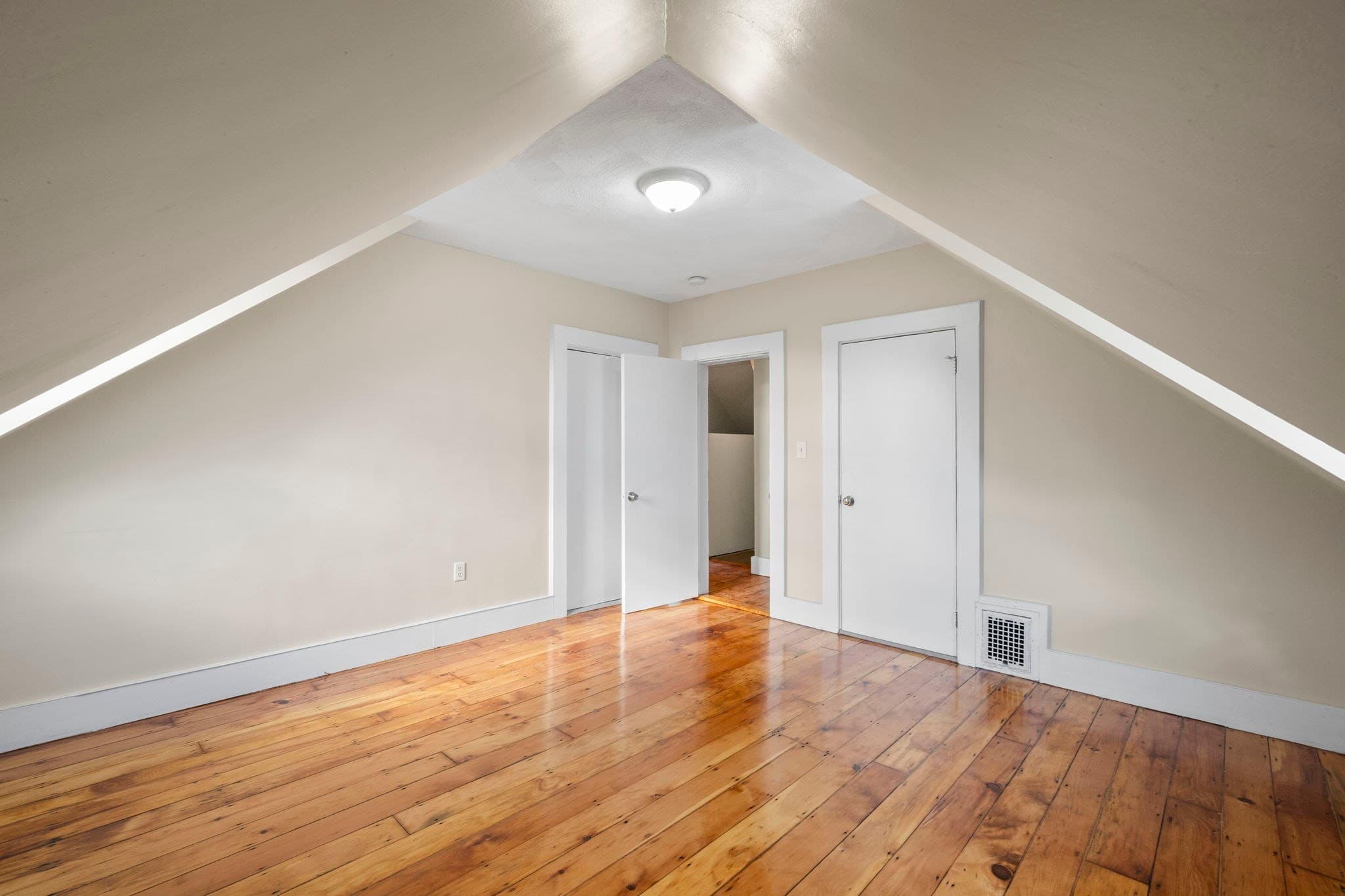 Multi Family at 7 Alice Ave, Lynn MA 01902, Lynn, photo 27 of 37