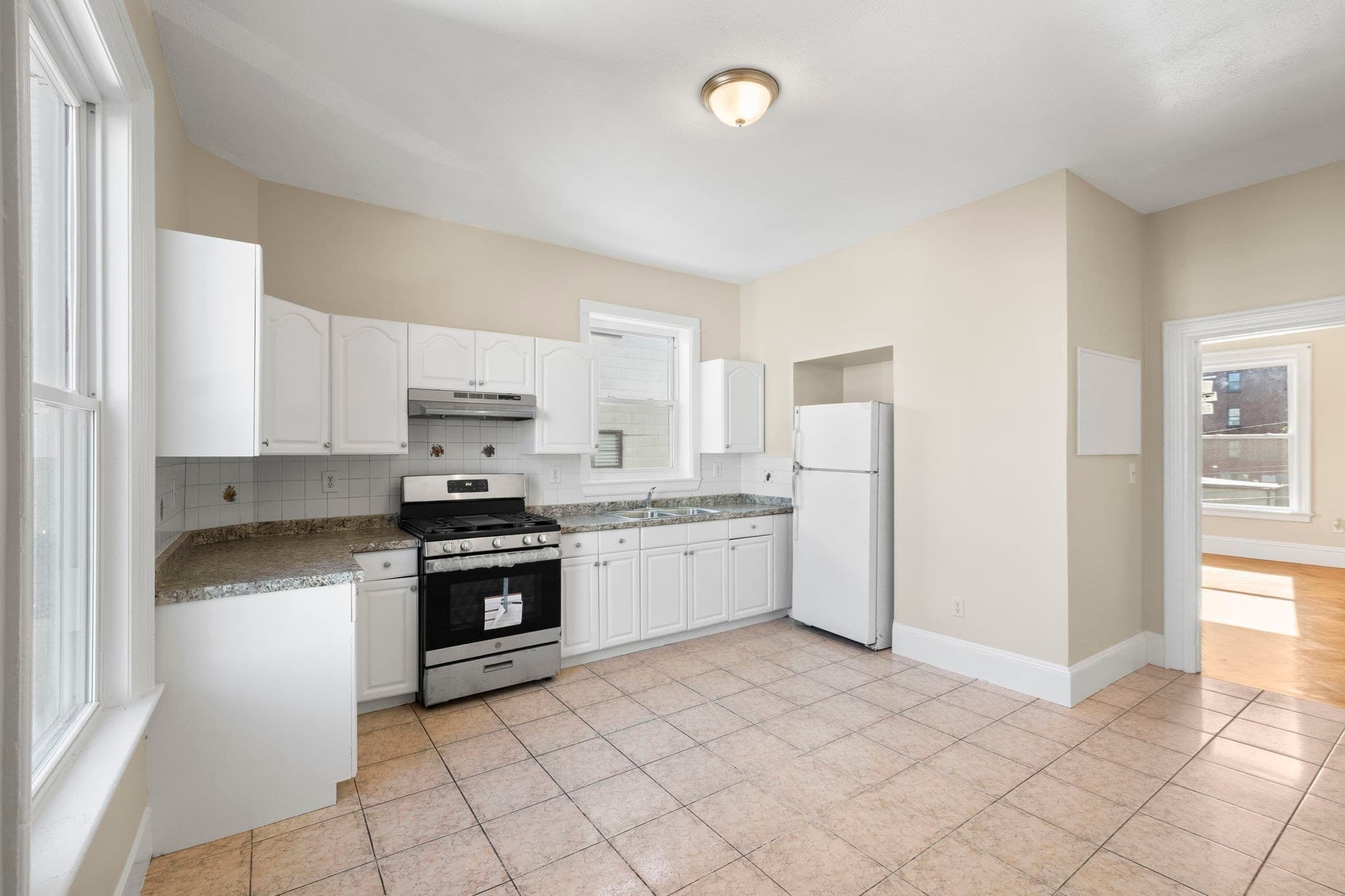Multi Family at 7 Alice Ave, Lynn MA 01902, Lynn, photo 3 of 37