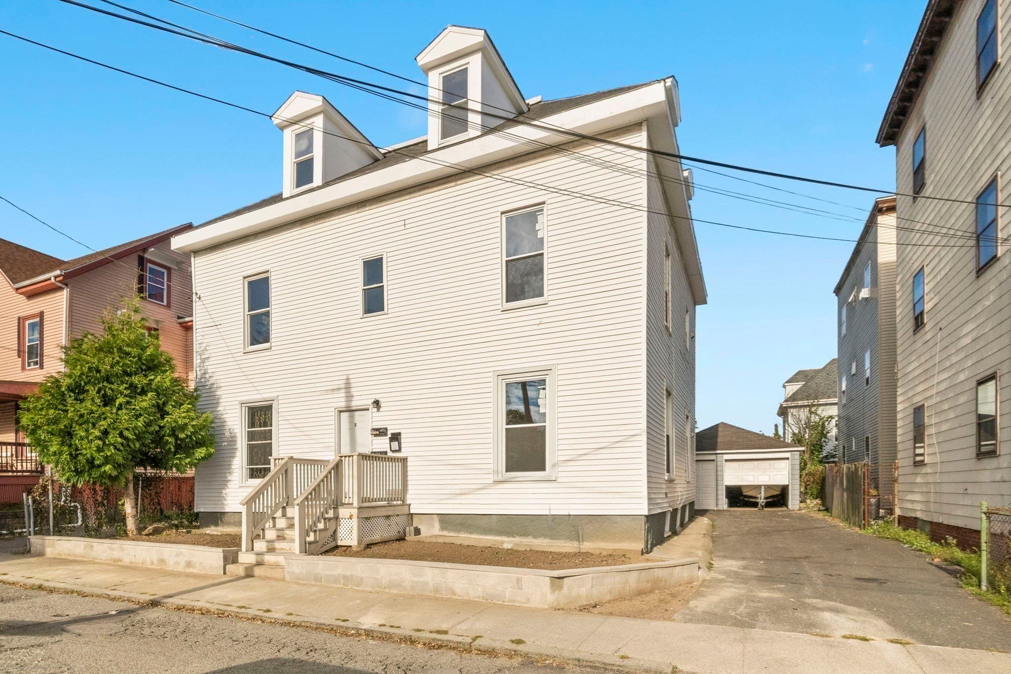 Multi Family at 7 Alice Ave, Lynn MA 01902, Lynn, photo 5 of 37