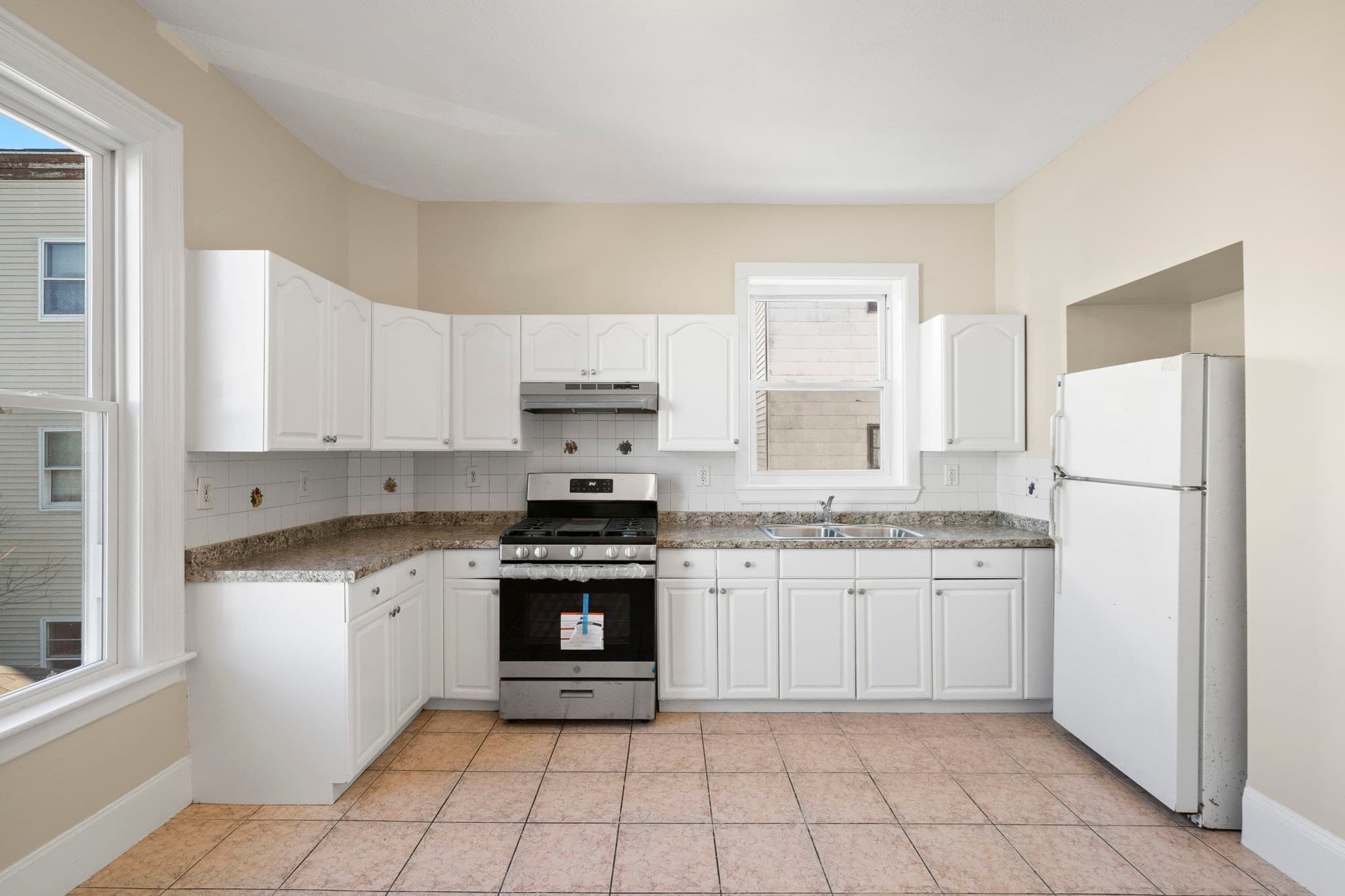 Multi Family at 7 Alice Ave, Lynn MA 01902, Lynn, photo 4 of 37