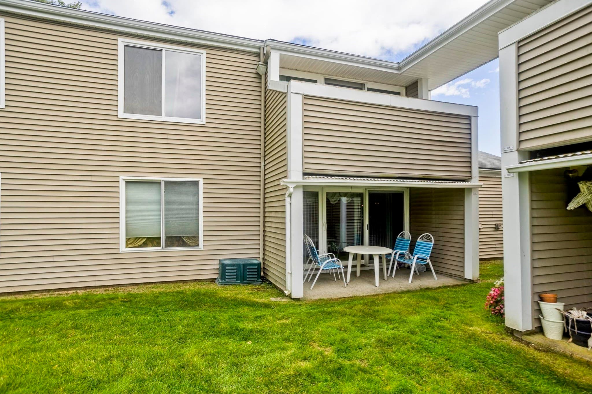 Condominium at 120 Nassau Dr # 120, Springfield MA 01129, Springfield, photo 25 of 34