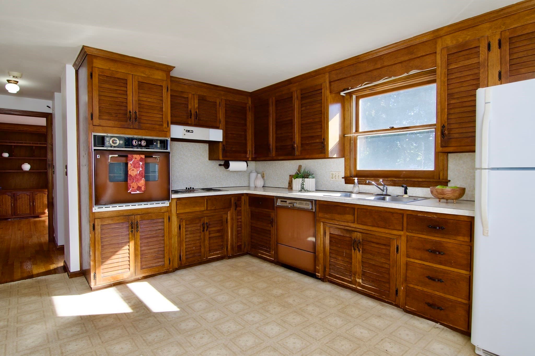 Single Family Residence at 21 Carmel Ln, Agawam MA 01030, Agawam, photo 17 of 39