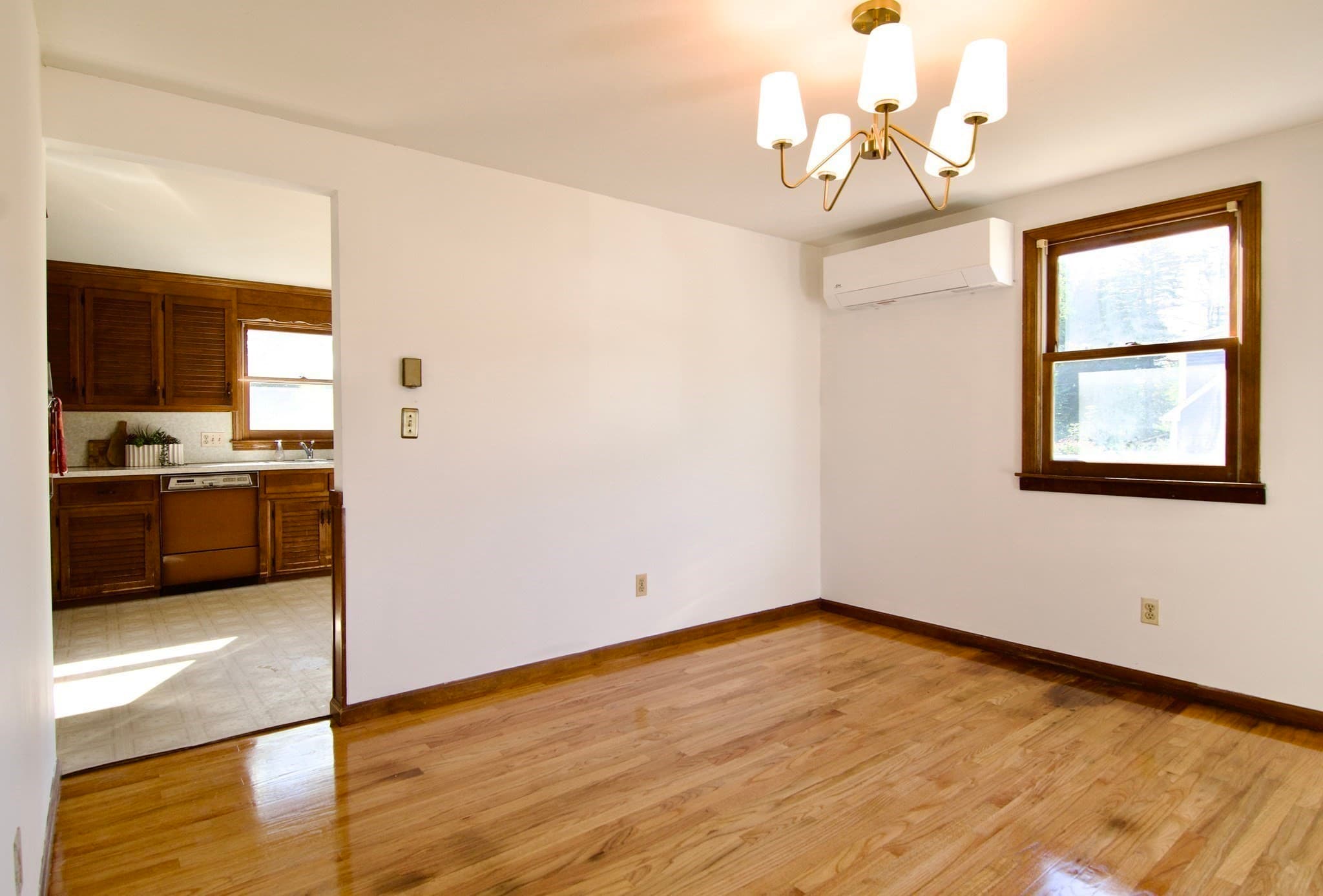 Single Family Residence at 21 Carmel Ln, Agawam MA 01030, Agawam, photo 11 of 39