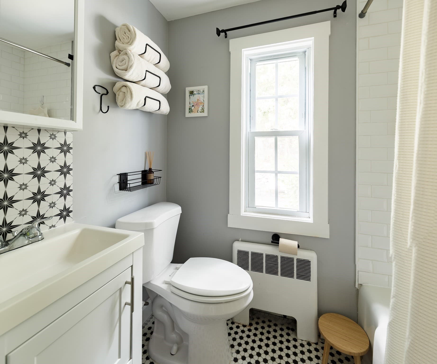 Single Family Residence at 224 Turtle Pond Pkwy, Boston MA 02136, Boston, photo 6 of 18