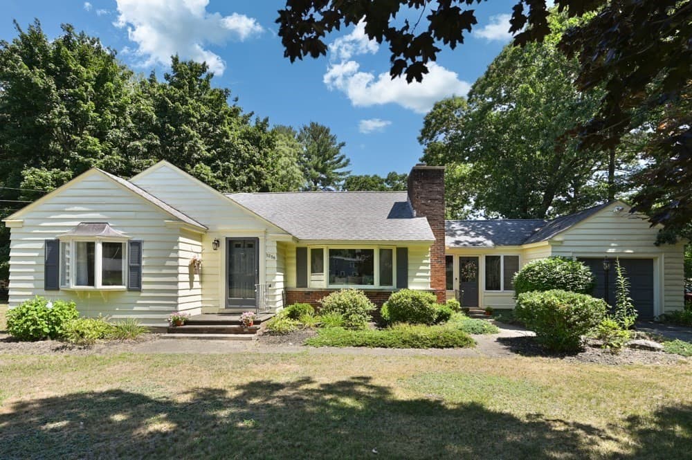 1258 Whipple Road, Tewksbury MA 01876