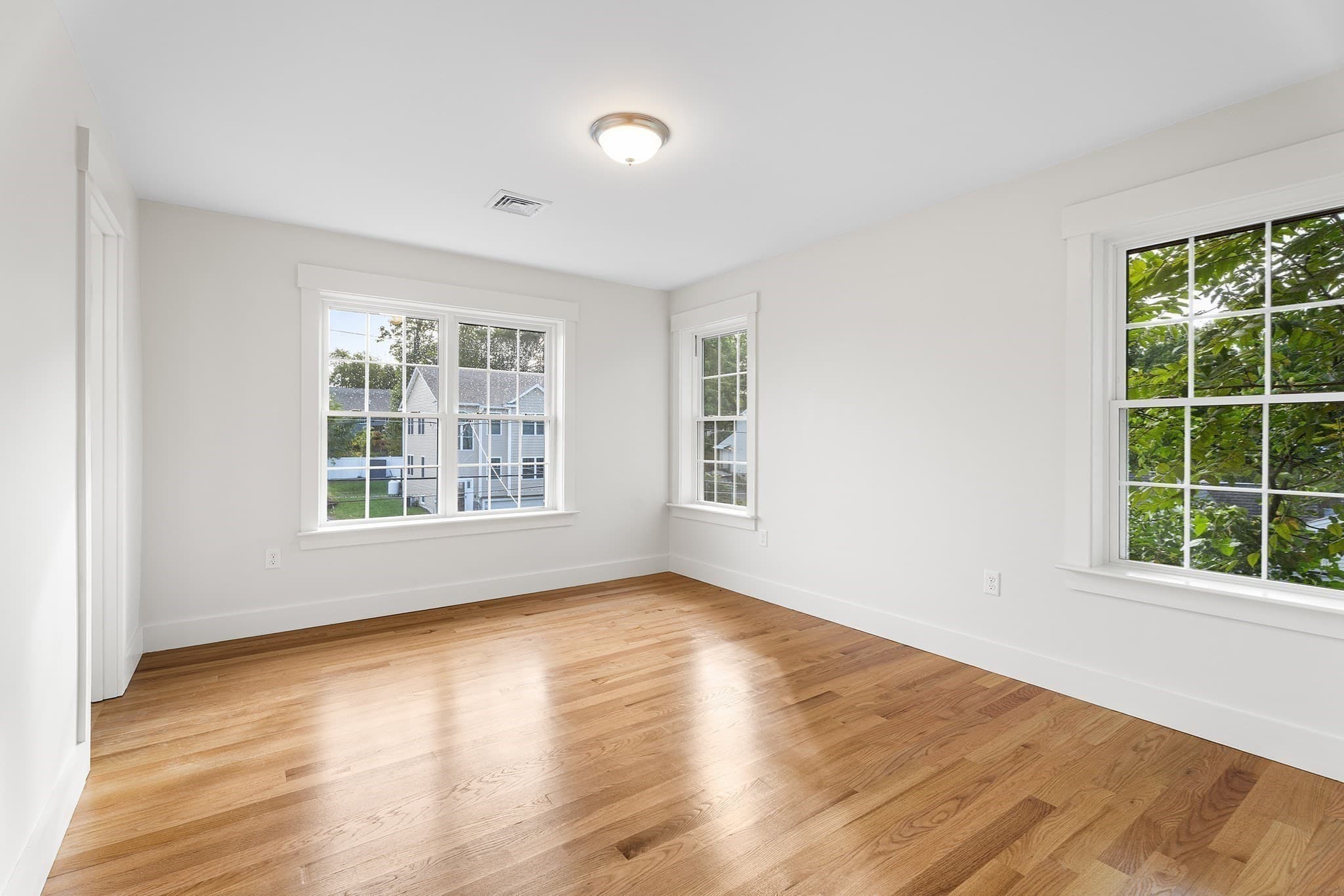Single Family Residence at 76 Valmor St, Worcester MA 01604, Worcester, photo 24 of 39