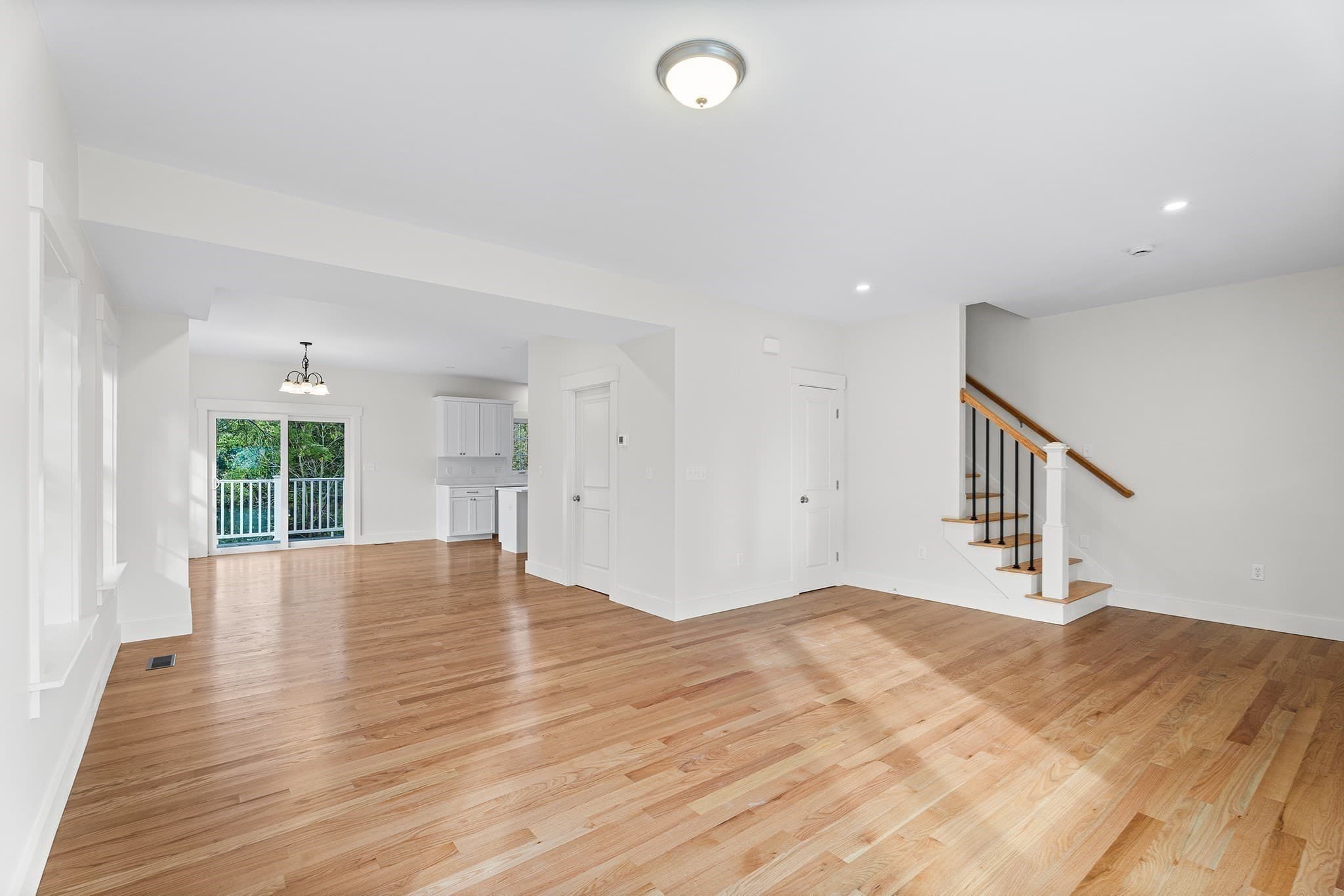 Single Family Residence at 76 Valmor St, Worcester MA 01604, Worcester, photo 4 of 39