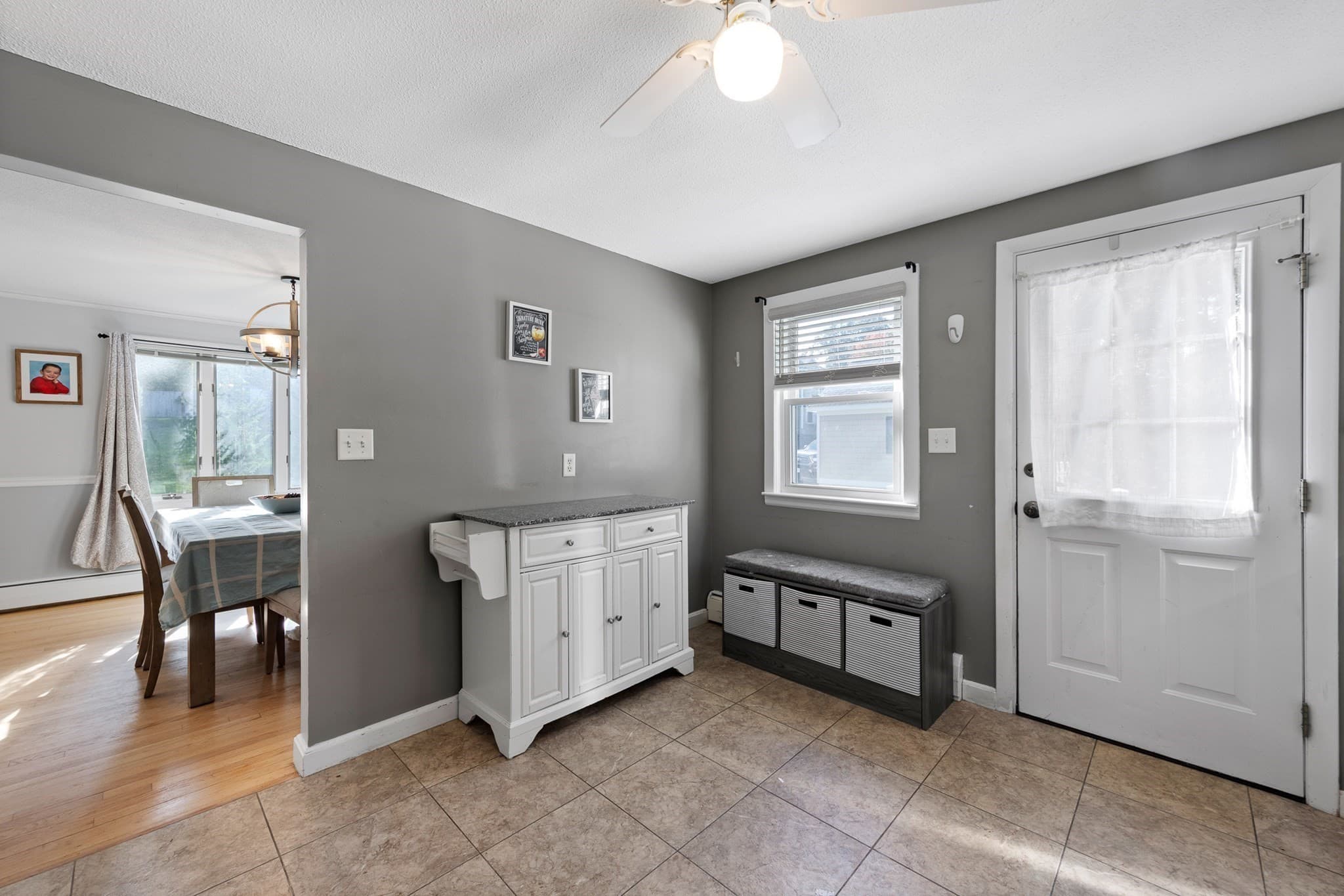 Single Family Residence at 2 Chestnut Rd, Burlington MA 01803, Burlington, photo 15 of 34