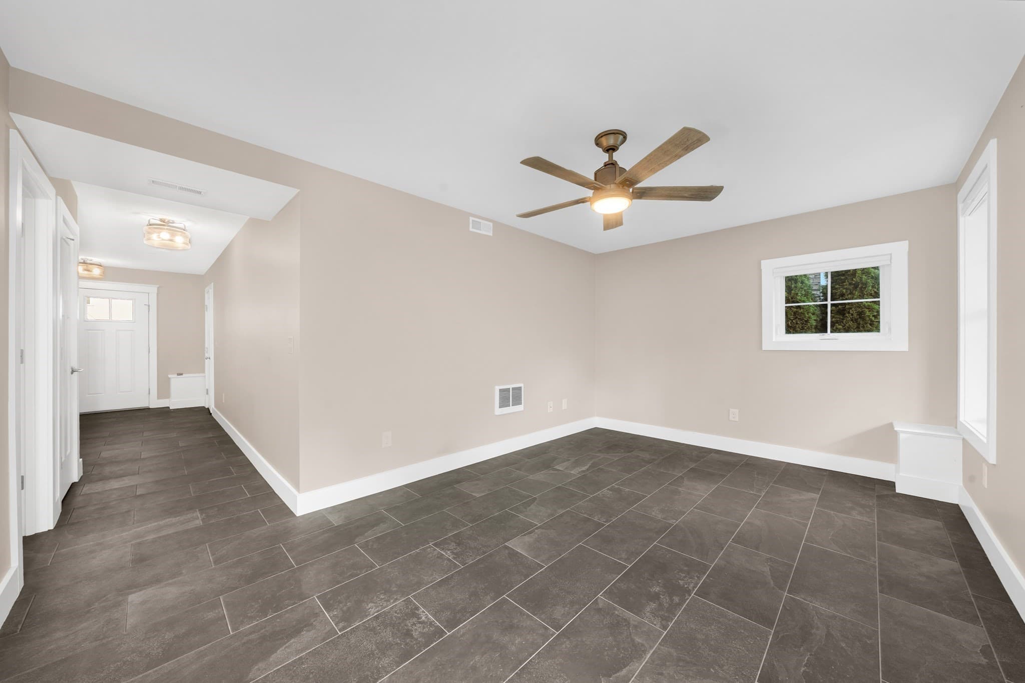 Condominium at 16 Hines Way # 16, Newburyport MA 01950, photo 28 of 37
