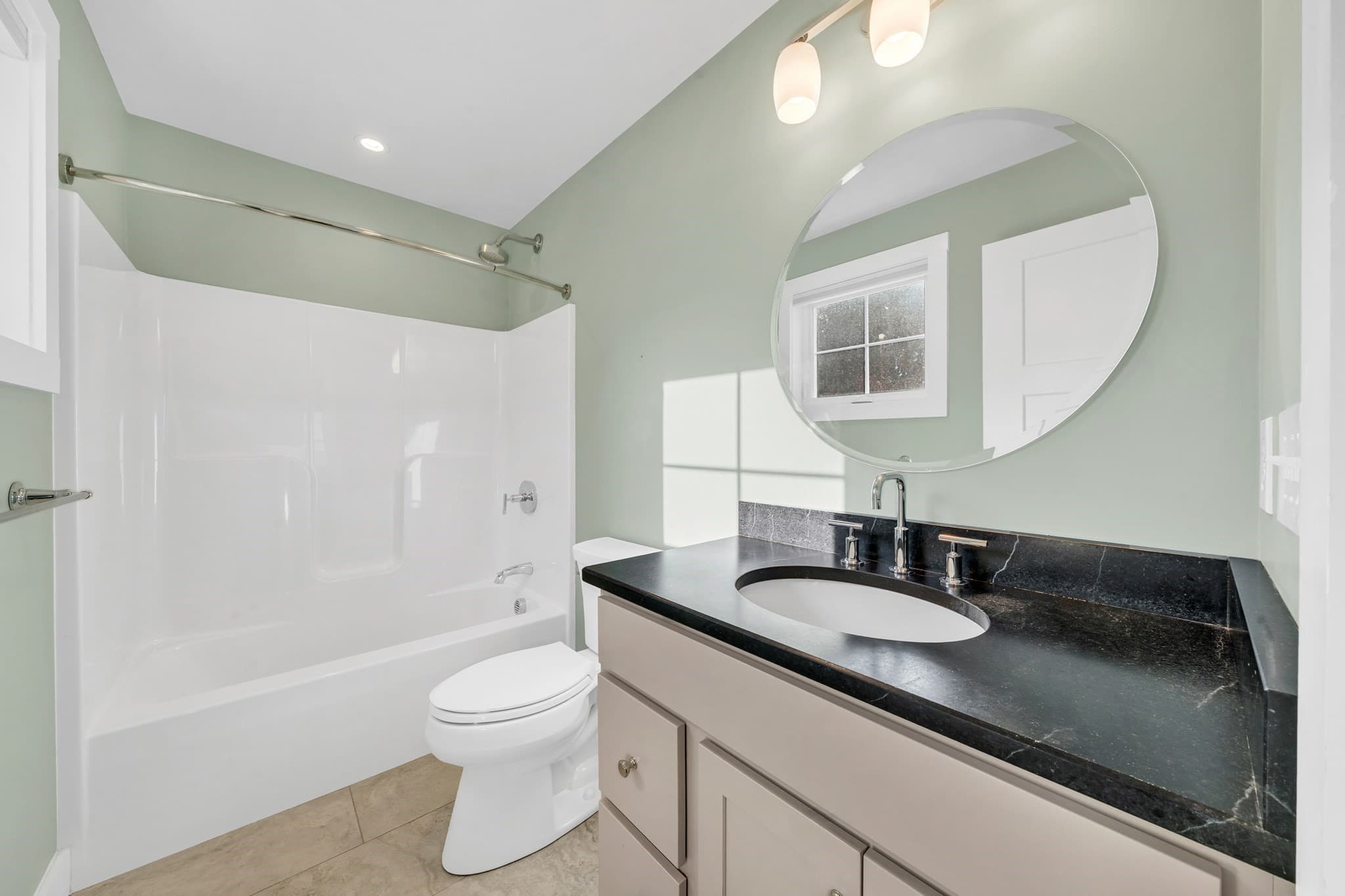Condominium at 16 Hines Way # 16, Newburyport MA 01950, photo 25 of 37