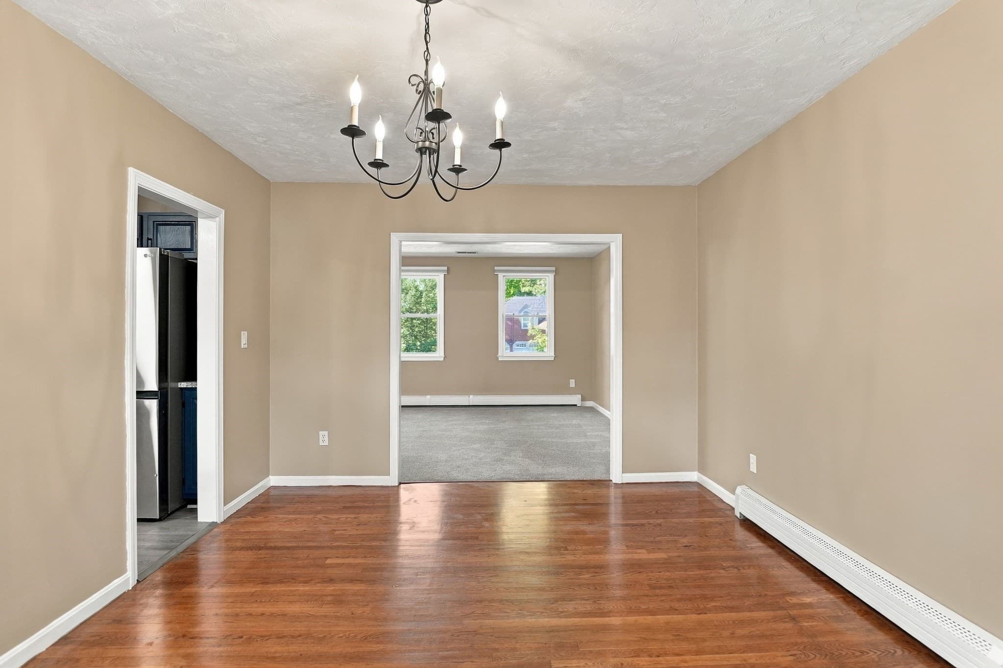 Single Family Residence at 10 Kings Lane, Medway MA 02053, Medway, photo 13 of 40