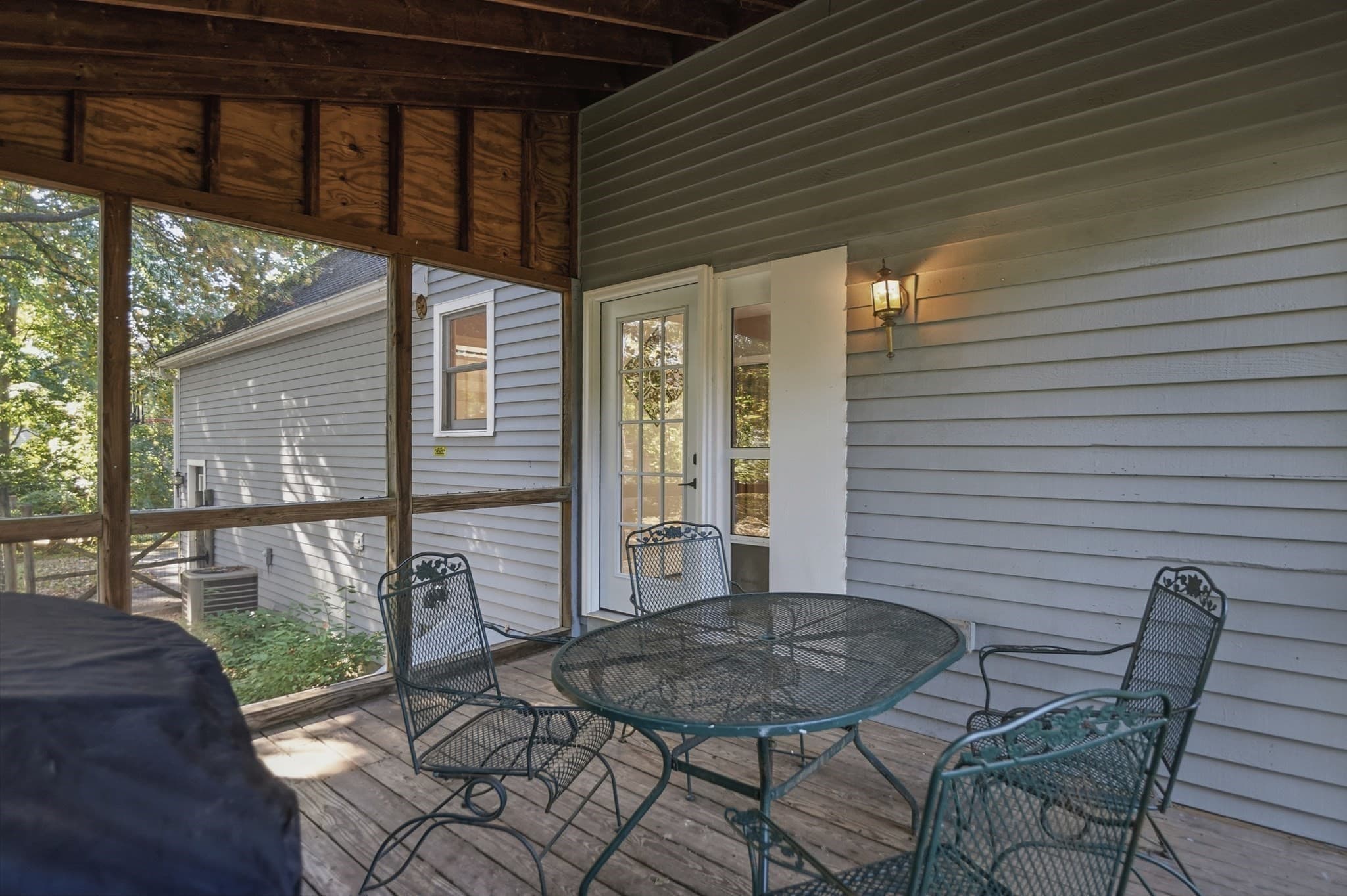 Single Family Residence at 10 Kings Lane, Medway MA 02053, Medway, photo 36 of 40