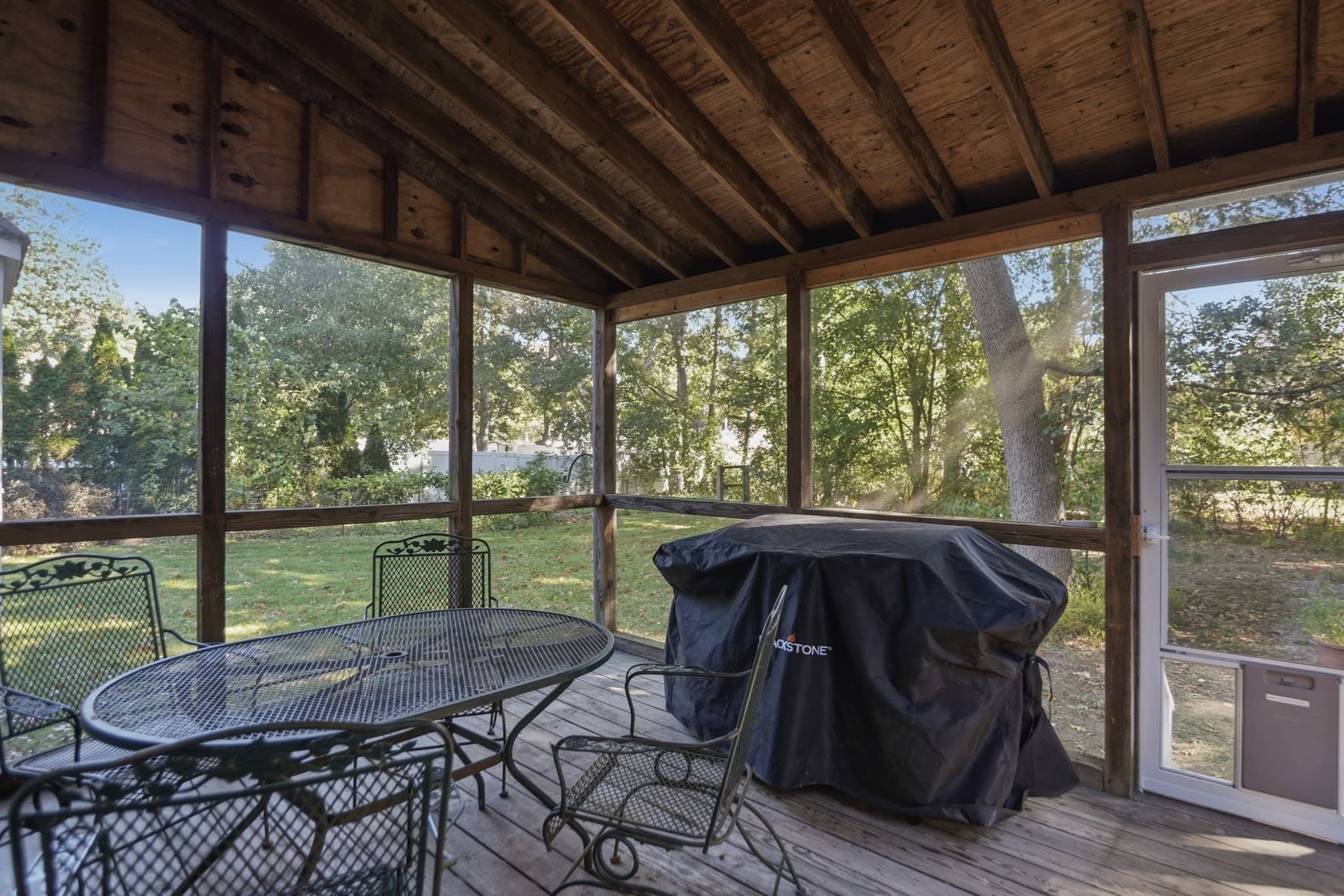 Single Family Residence at 10 Kings Lane, Medway MA 02053, Medway, photo 35 of 40