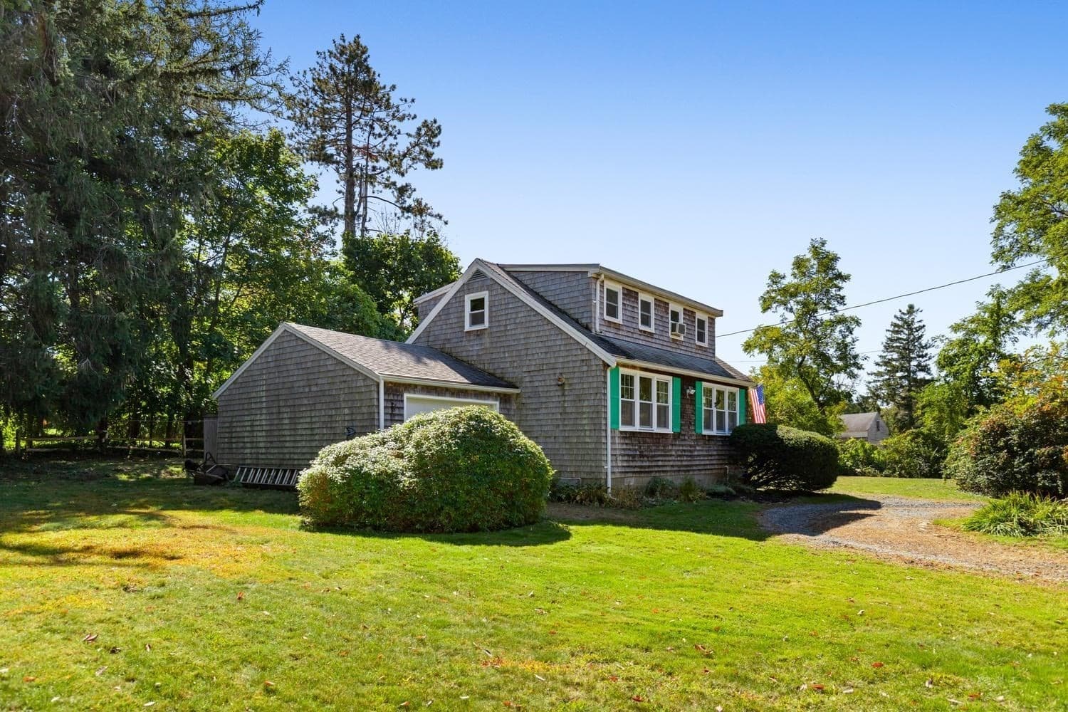 Single Family Residence at 8 Bayfield Road, Gloucester MA 01930, Gloucester, photo 2 of 38