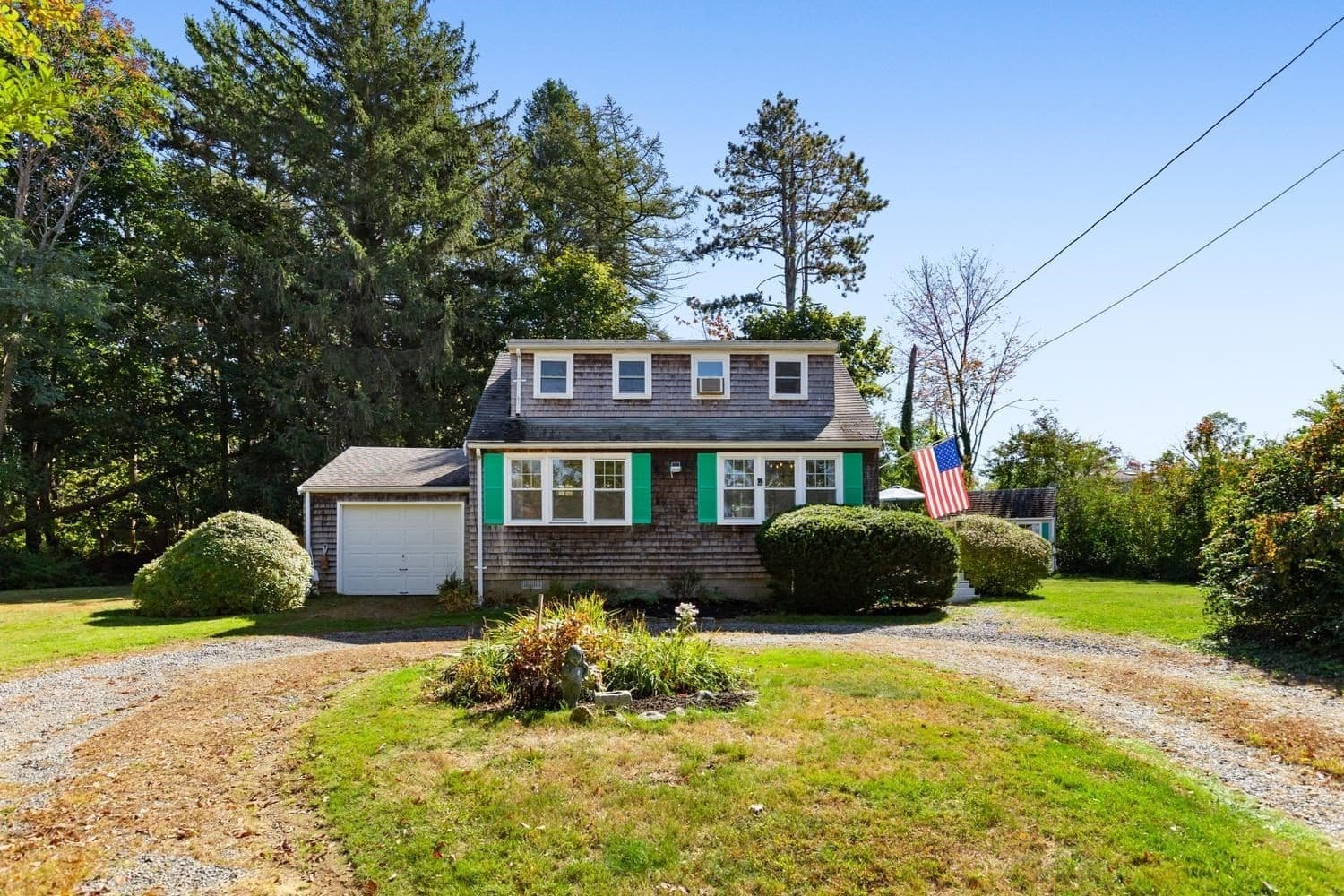 8 Bayfield Road, Gloucester MA 01930