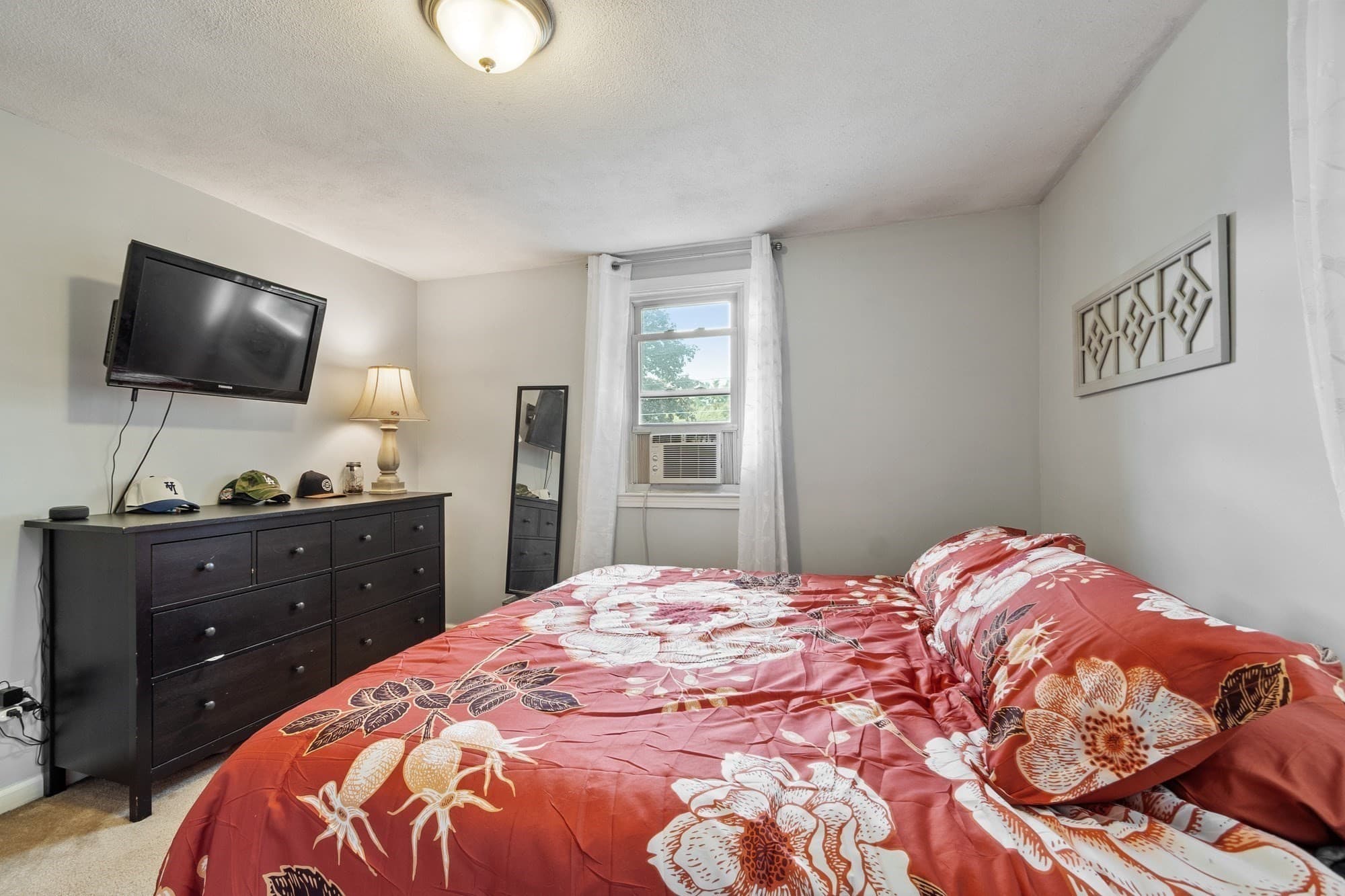 Single Family Residence at 7 N Lakeview Rd, Norton MA 02766, Norton, photo 20 of 41