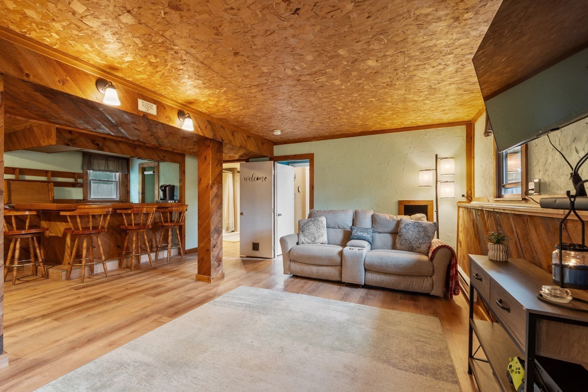Single Family Residence at 7 N Lakeview Rd, Norton MA 02766, Norton, photo 25 of 41