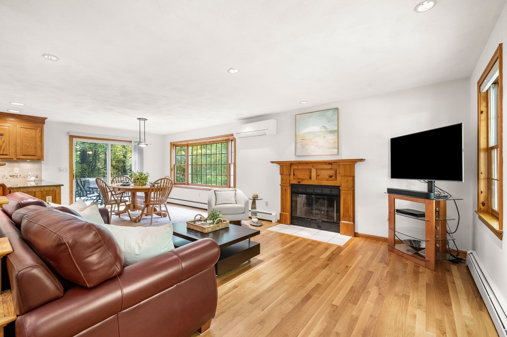 Single Family Residence at 358 Groton St, Dunstable MA 01827, Dunstable, photo 9 of 30