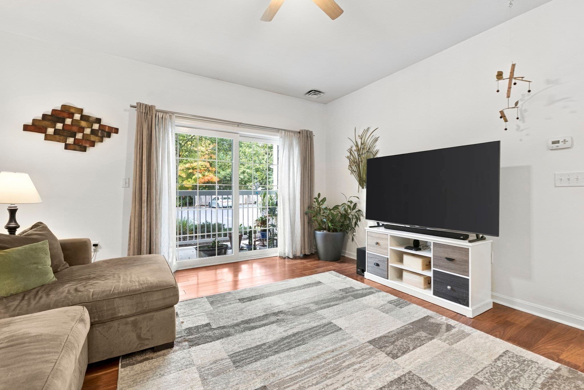 Condominium at 36 Augustus Ct # 1002, Reading MA 01867, Reading, photo 9 of 38