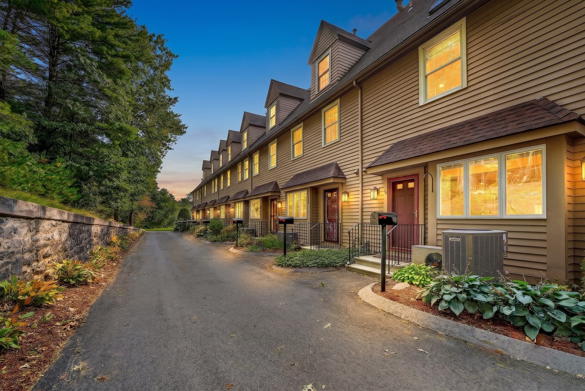 96 Sweetwater Ave # 9, Bedford MA 01730