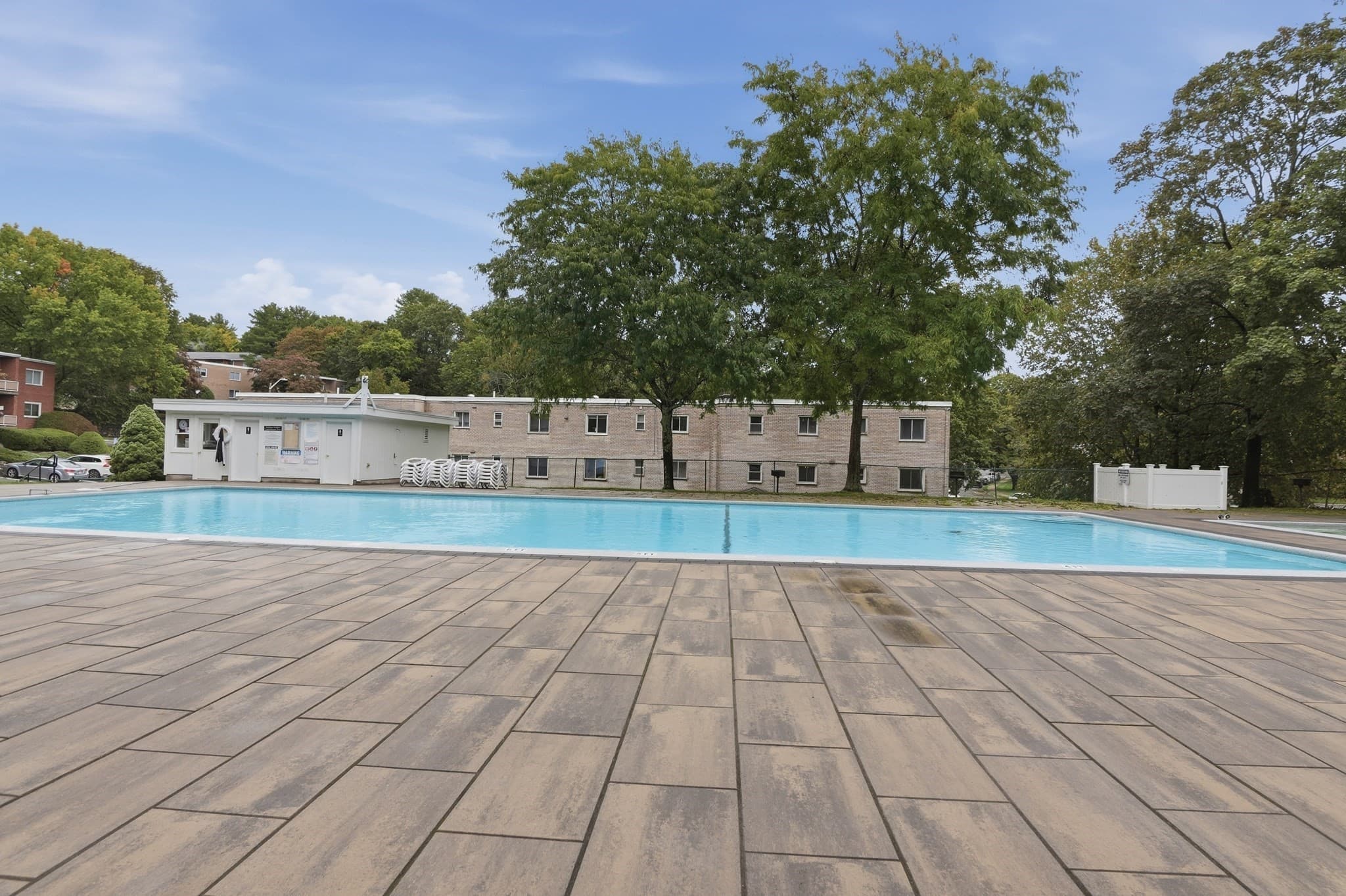 Condominium at 35 Jacqueline Road # D, Waltham MA 02452, Waltham, photo 22 of 26