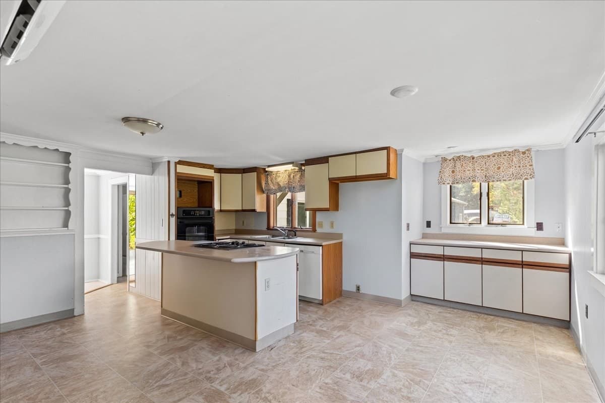 Single Family Residence at 227 Bumps River Rd, Barnstable MA 02655, Barnstable, photo 6 of 20