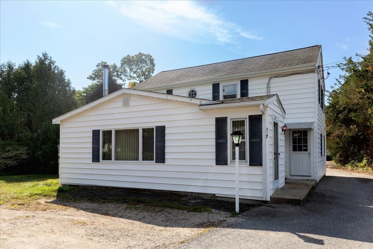 227 Bumps River Rd, Barnstable MA 02655