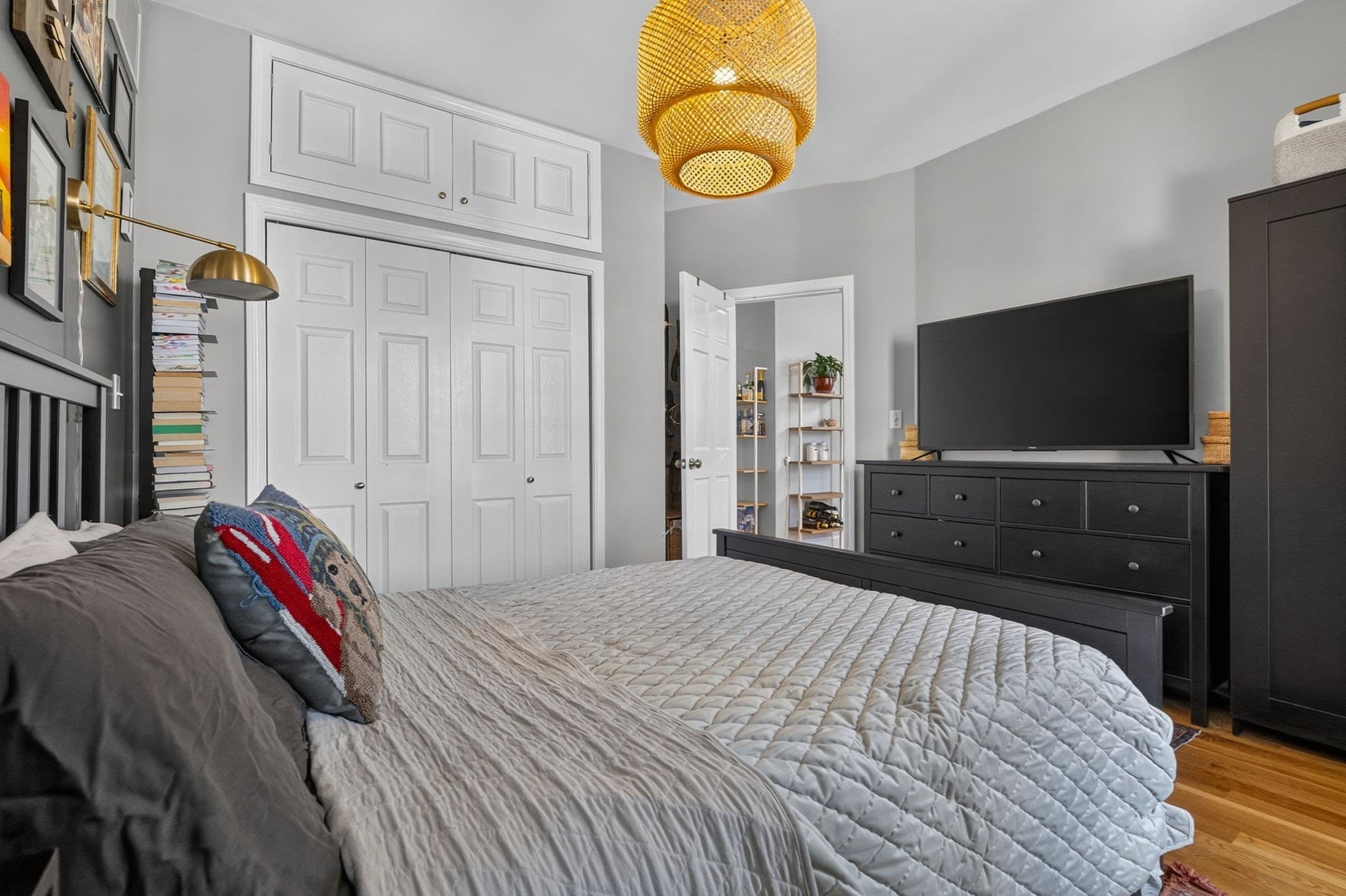 Condominium at 119 Heath Street # 1, Somerville MA 02145, Somerville, photo 10 of 17