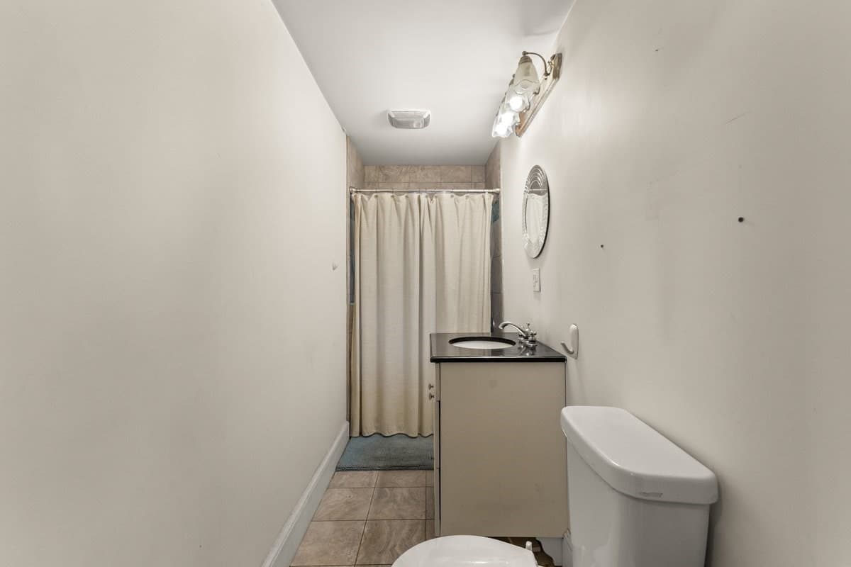 3 Family at 387 Washington St, Quincy MA 02169, Quincy, photo 16 of 32