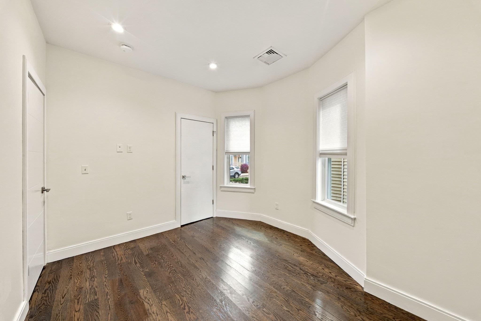 Condominium at 9 Lithgow St # 1, Boston MA 02124, Boston, photo 20 of 34