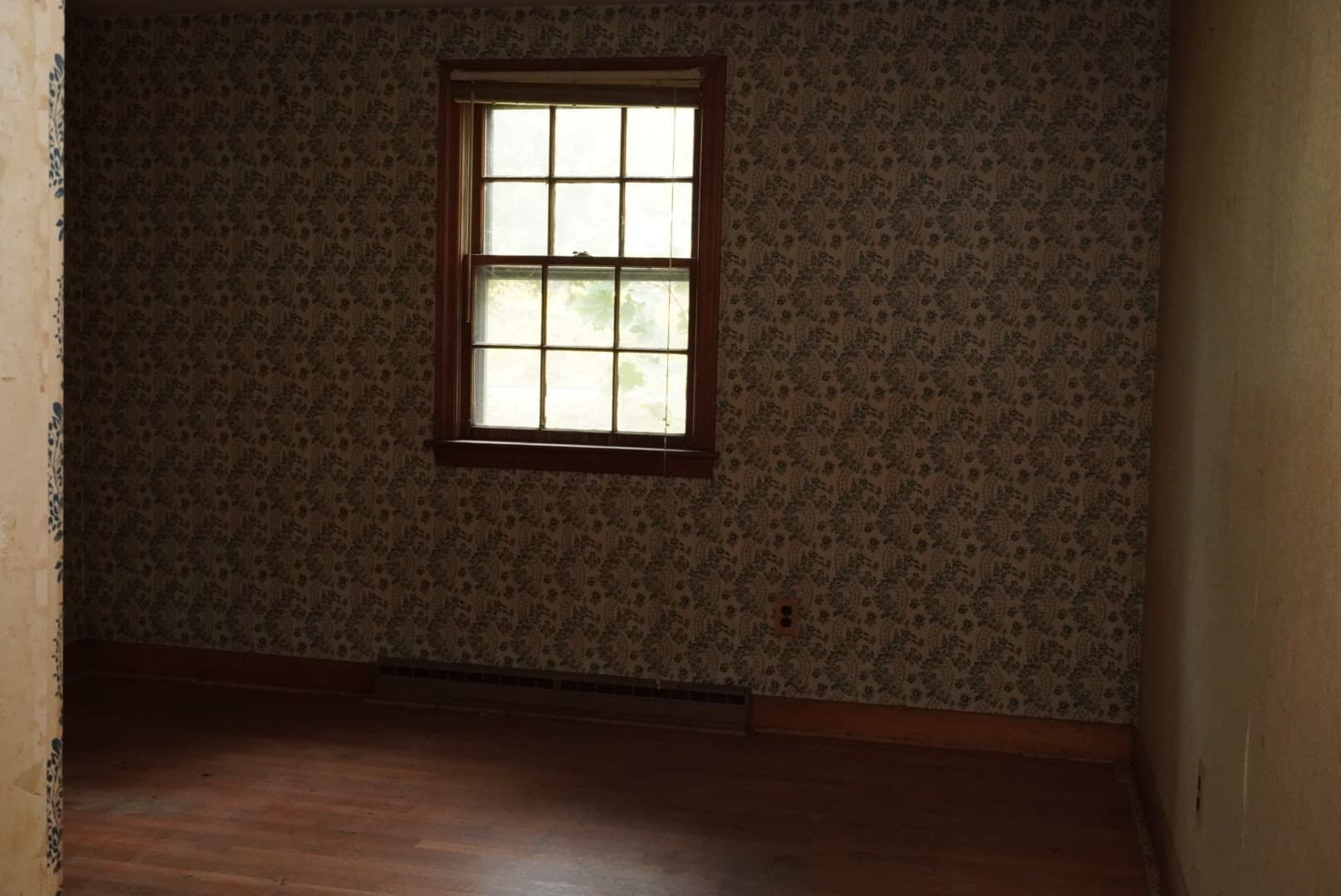 Single Family Residence at 280 Oak St, Halifax MA 02338, Halifax, photo 5 of 18