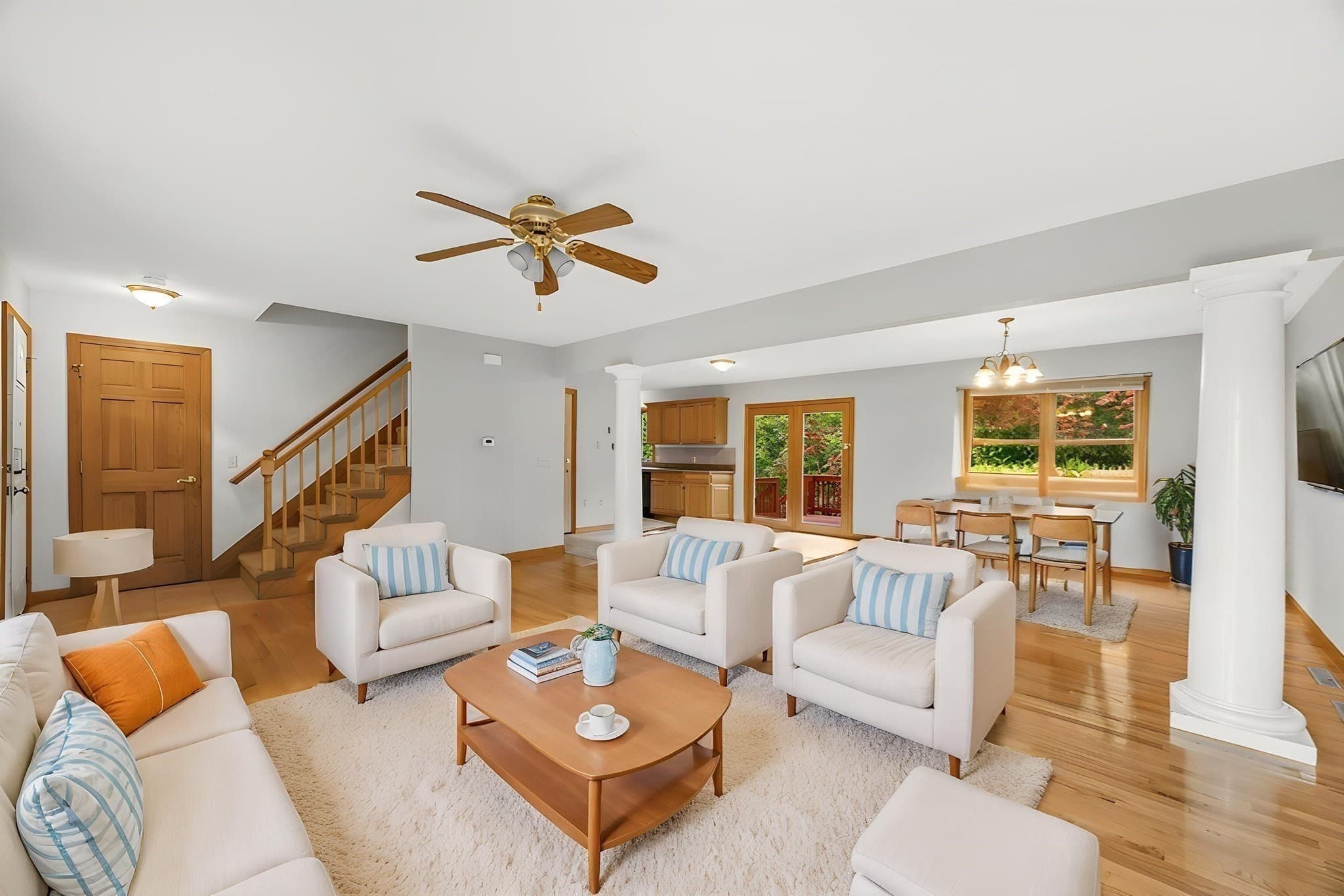 Single Family Residence at 35 Lemnos Ln, Springfield MA 01119, Springfield, photo 6 of 29