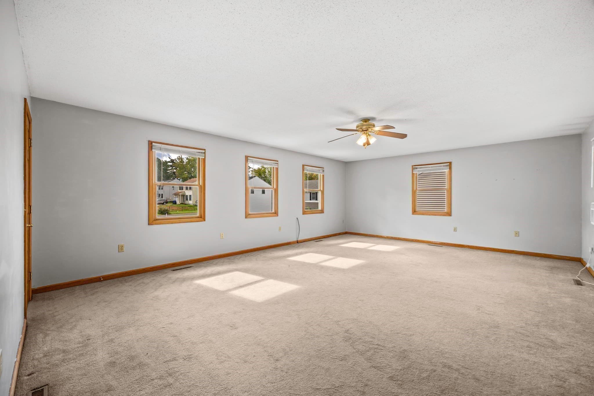 Single Family Residence at 35 Lemnos Ln, Springfield MA 01119, Springfield, photo 12 of 29