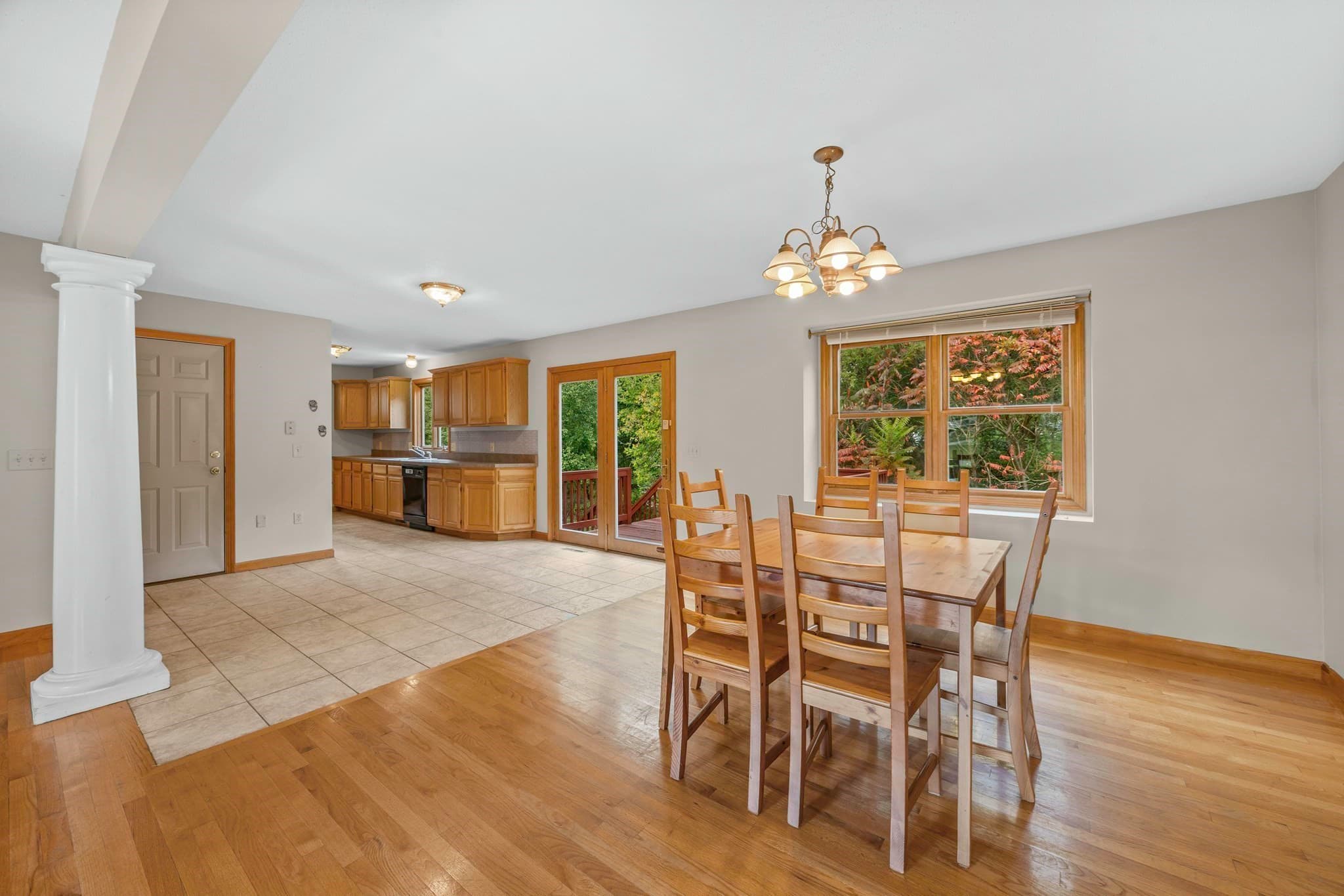 Single Family Residence at 35 Lemnos Ln, Springfield MA 01119, Springfield, photo 7 of 29