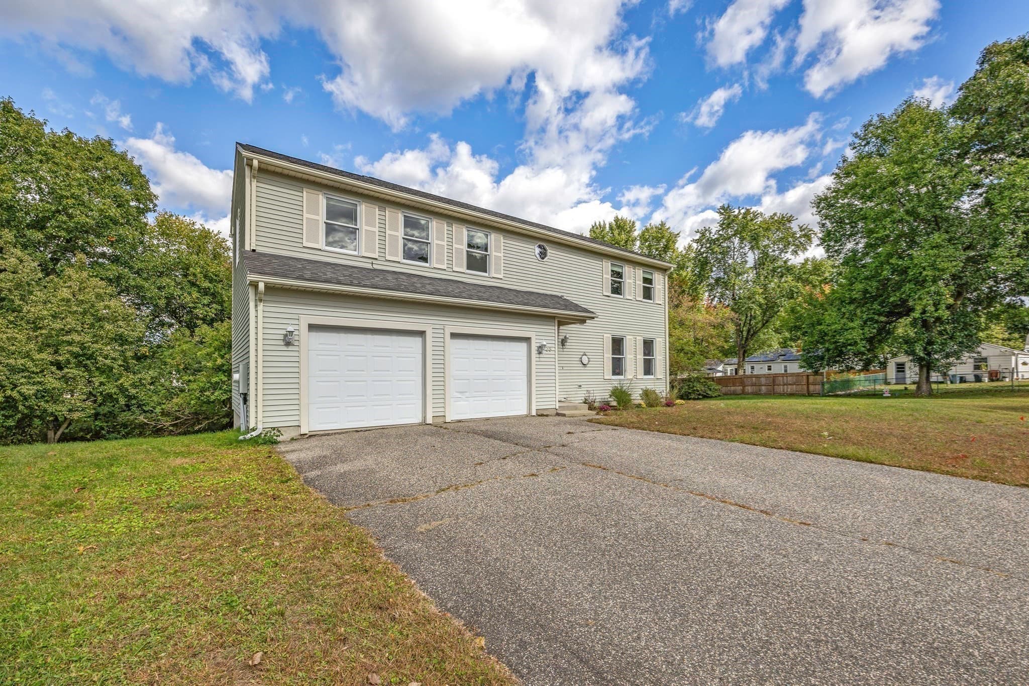 35 Lemnos Ln, Springfield MA 01119