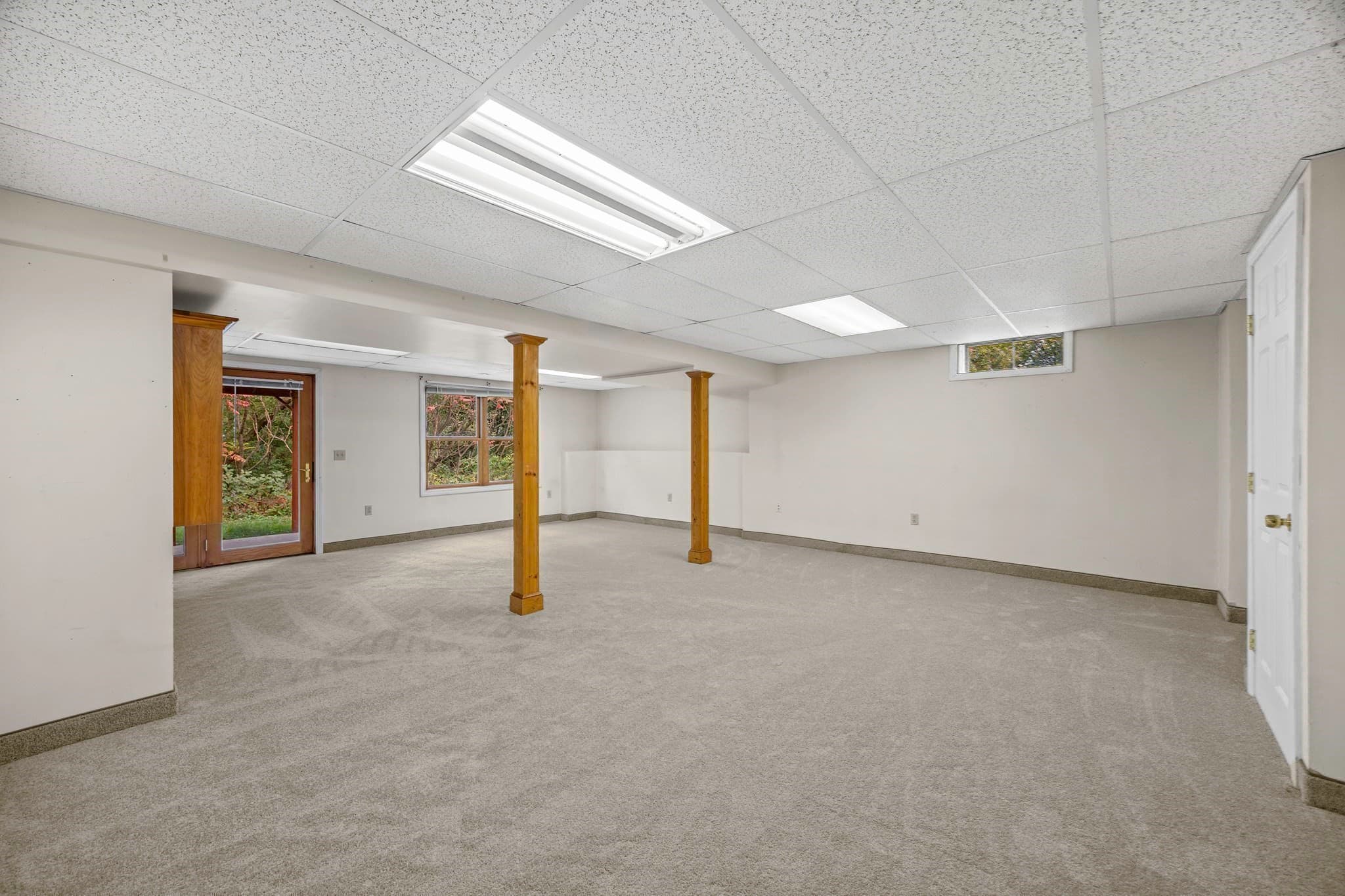 Single Family Residence at 35 Lemnos Ln, Springfield MA 01119, Springfield, photo 25 of 29