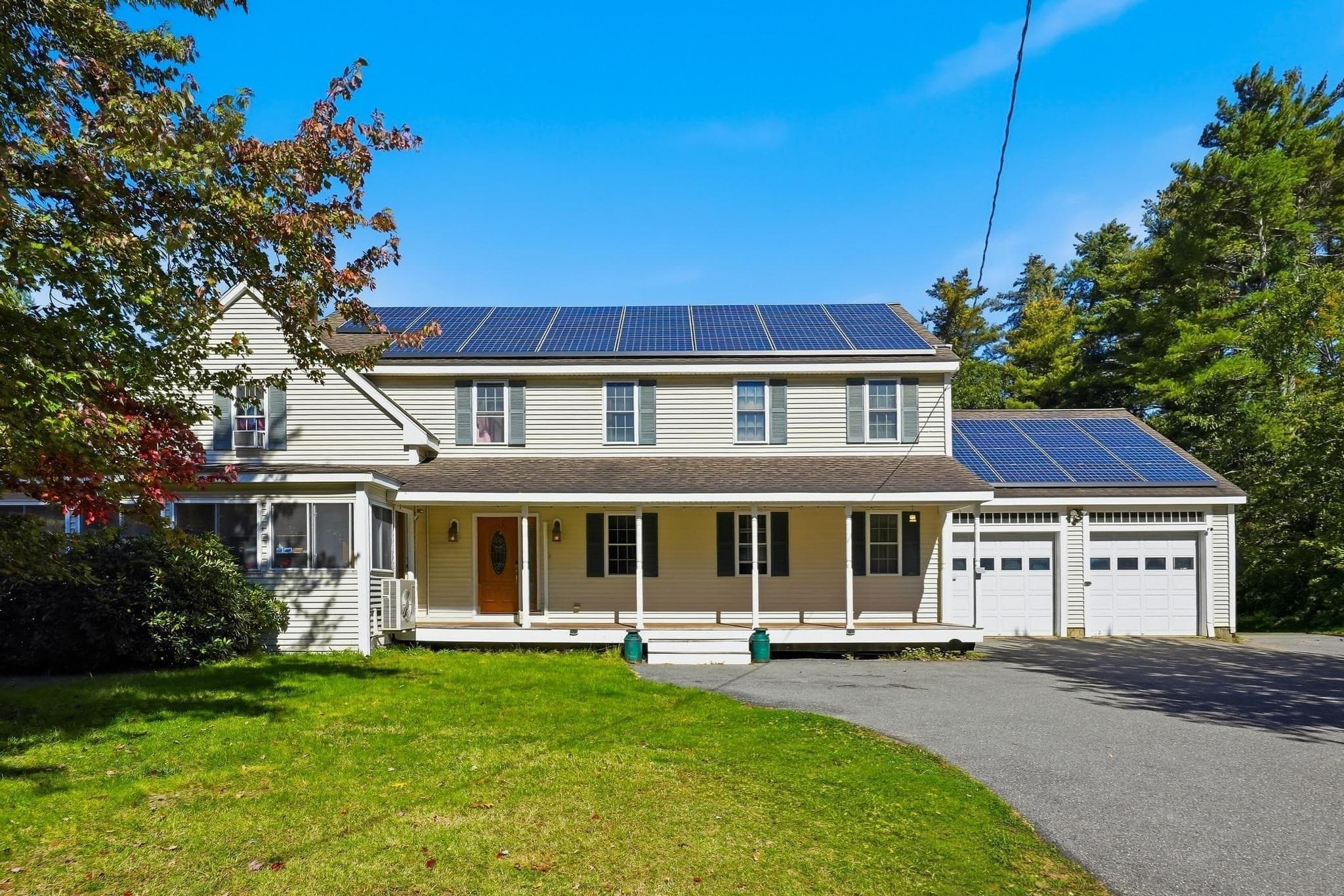 Single Family Residence at 319 Main St, Townsend MA 01469, Townsend, photo 2 of 34