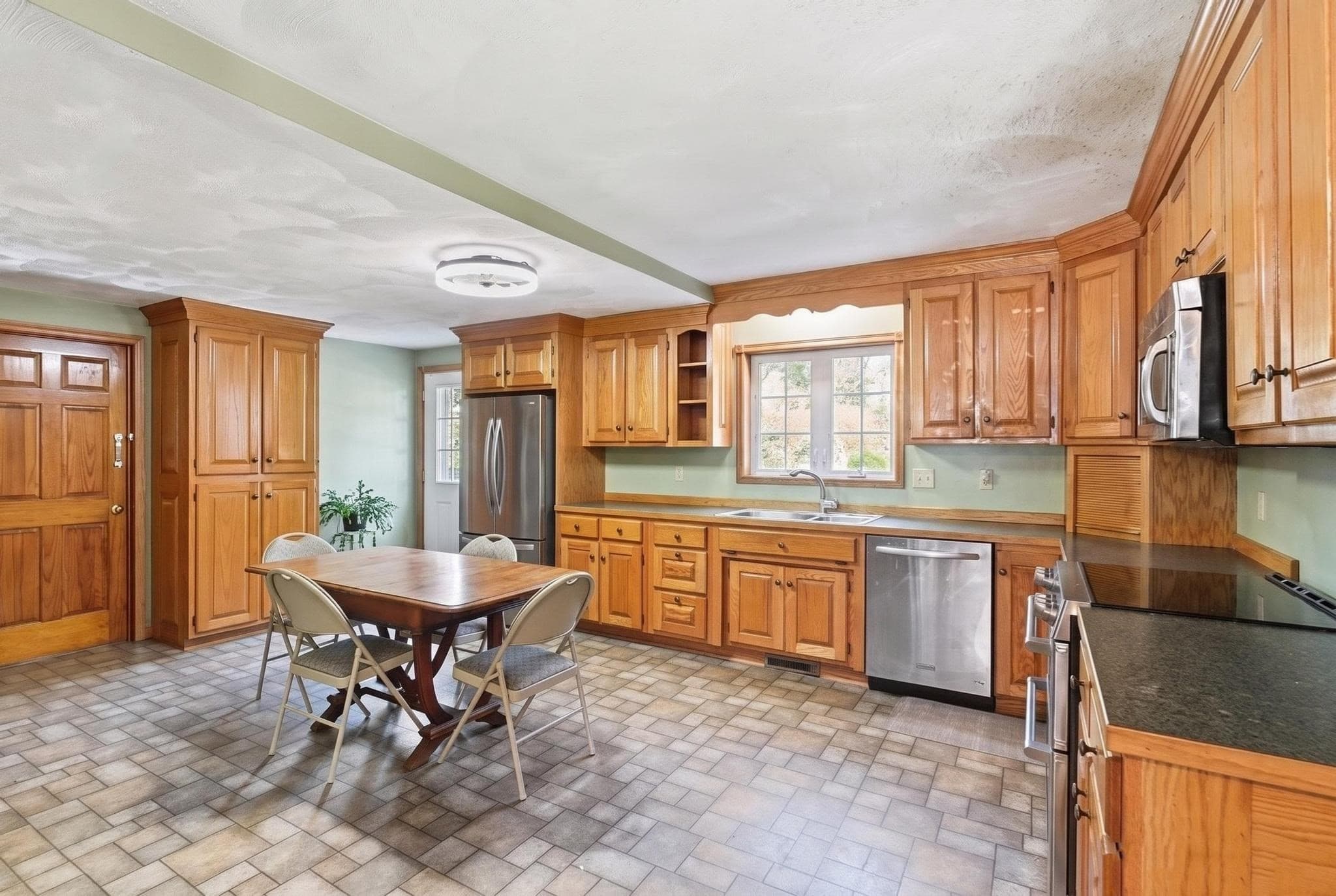Single Family Residence at 319 Main St, Townsend MA 01469, Townsend, photo 10 of 34