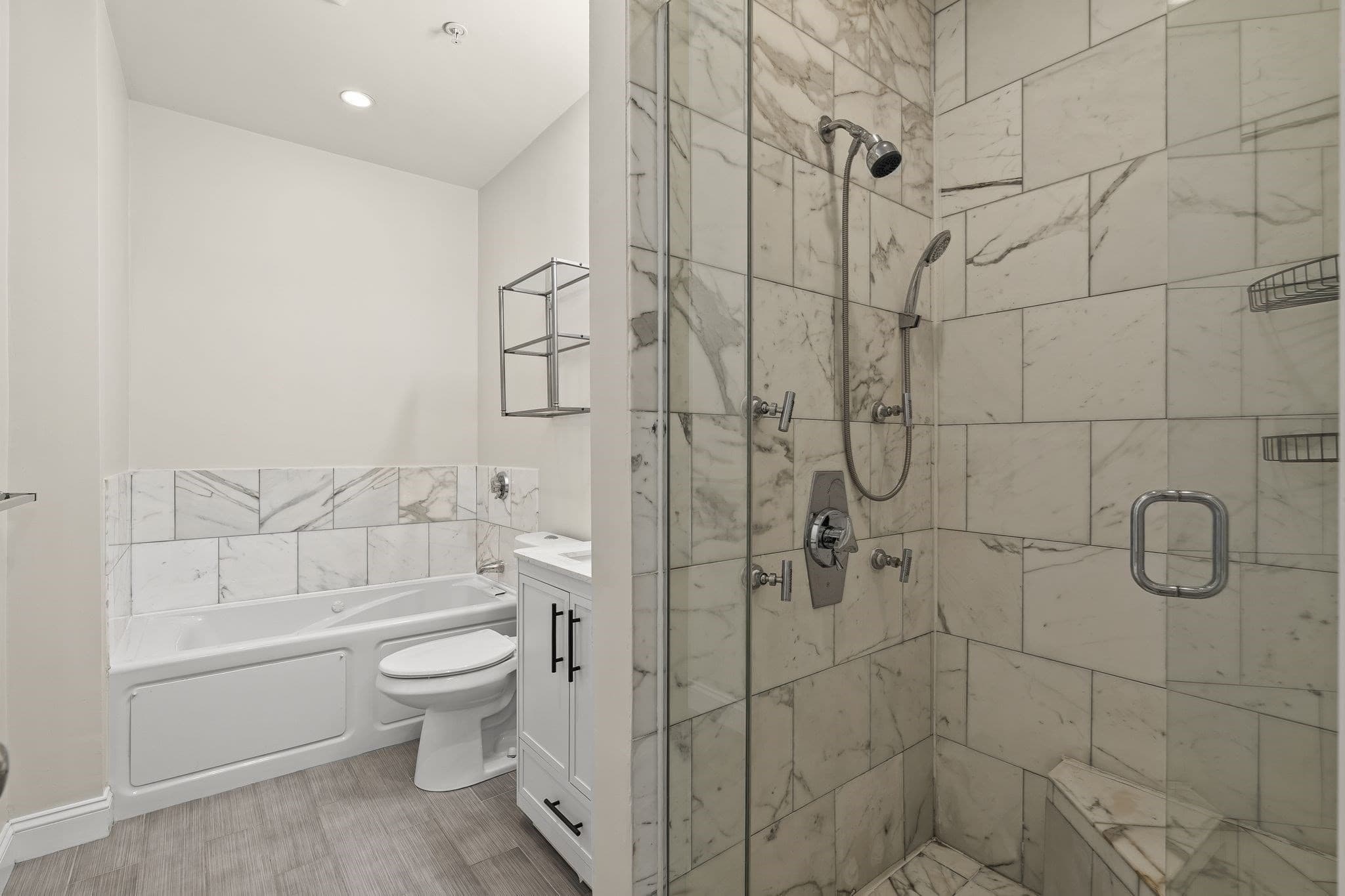 Condominium at 374-378 W Broadway # 3, Boston MA 02127, Boston, photo 15 of 34