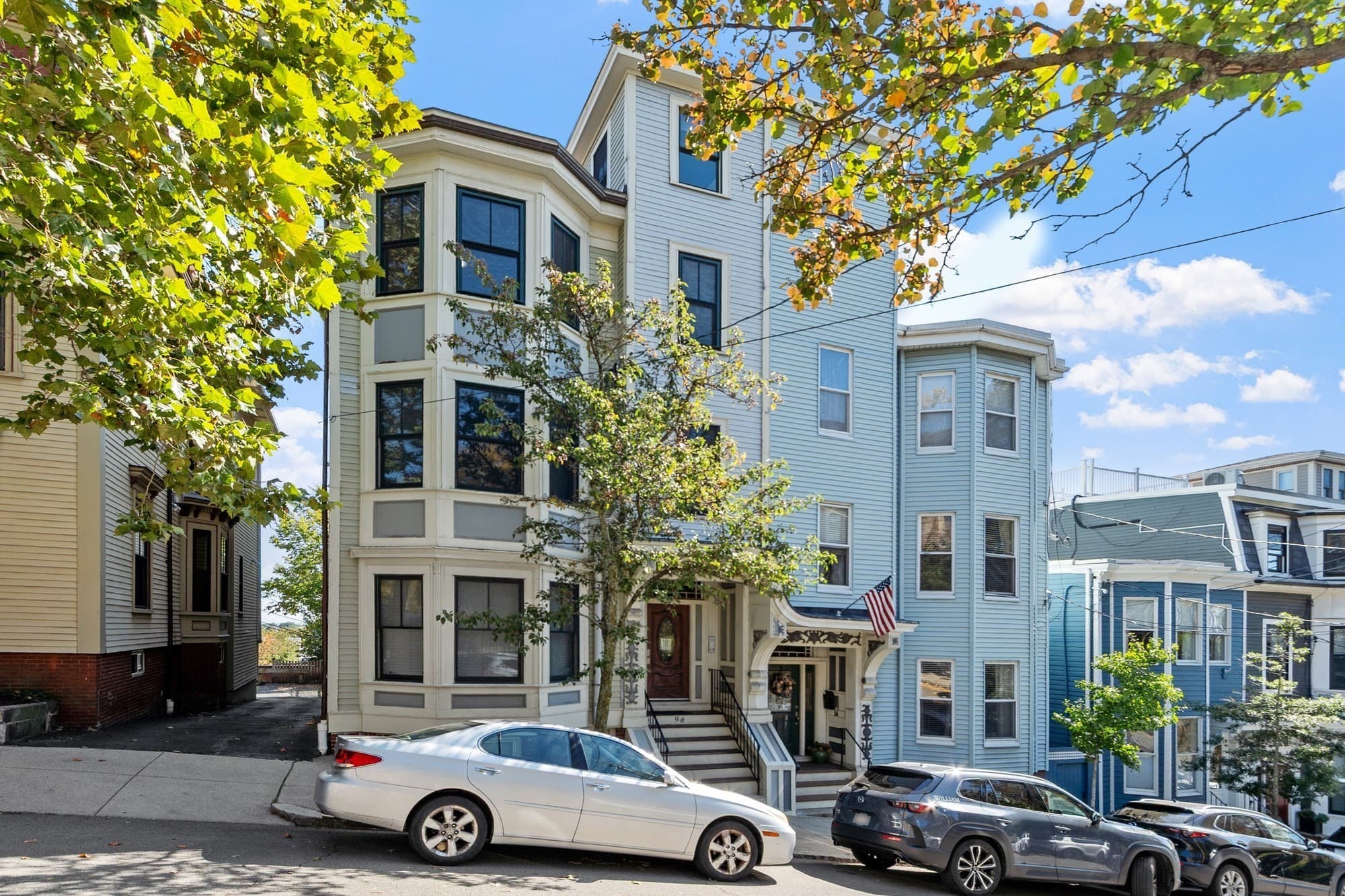 98 G St # 4, Boston MA 02127