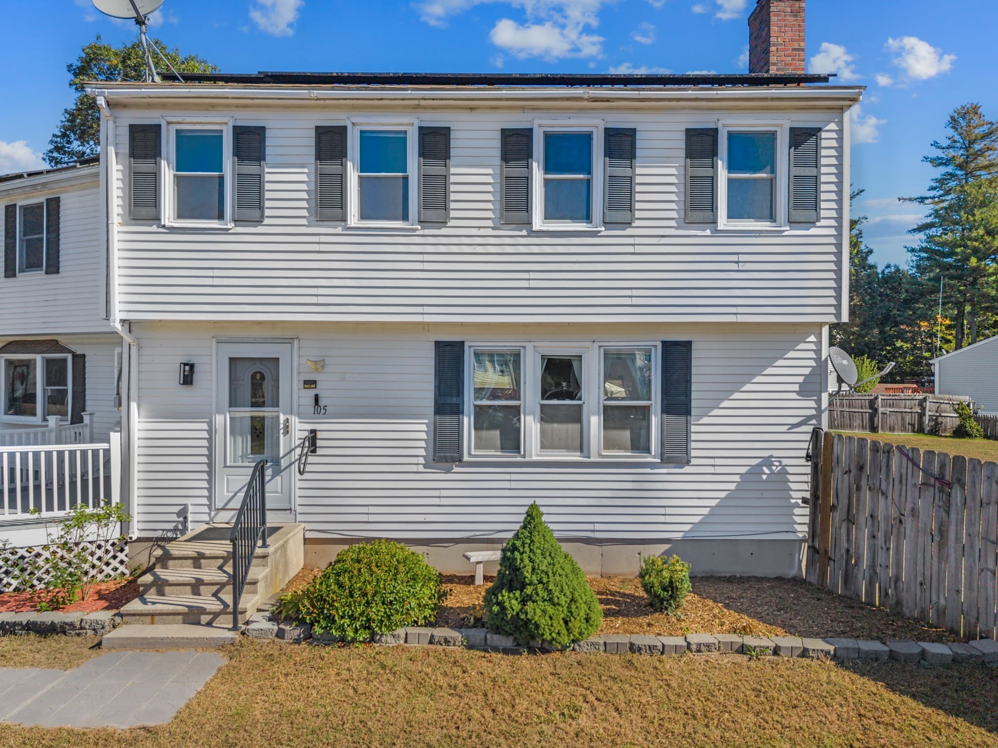 Single Family Residence at 105 Freda Ln, Lowell MA 01854, Lowell, photo 2 of 39