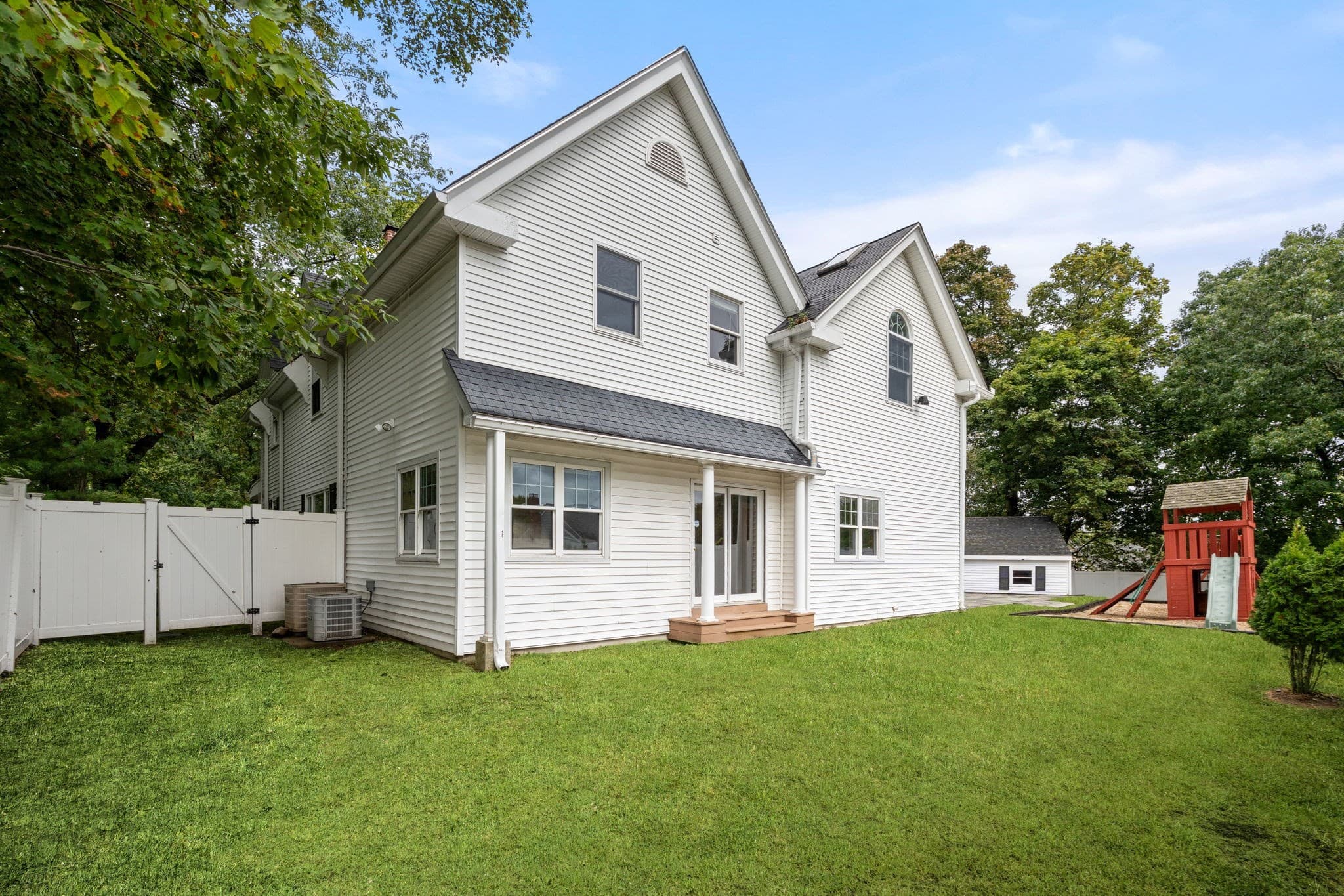 Single Family Residence at 82 Grove St, Quincy MA 02169, Quincy, photo 36 of 39