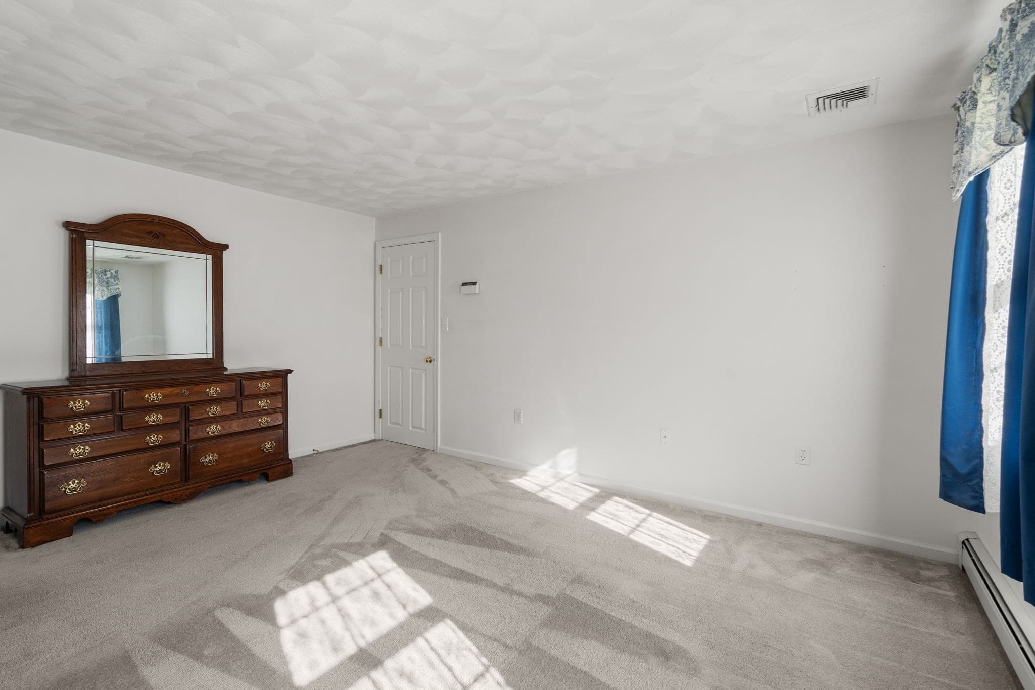 Single Family Residence at 70 Prospect St, Franklin MA 02038, Franklin, photo 17 of 33