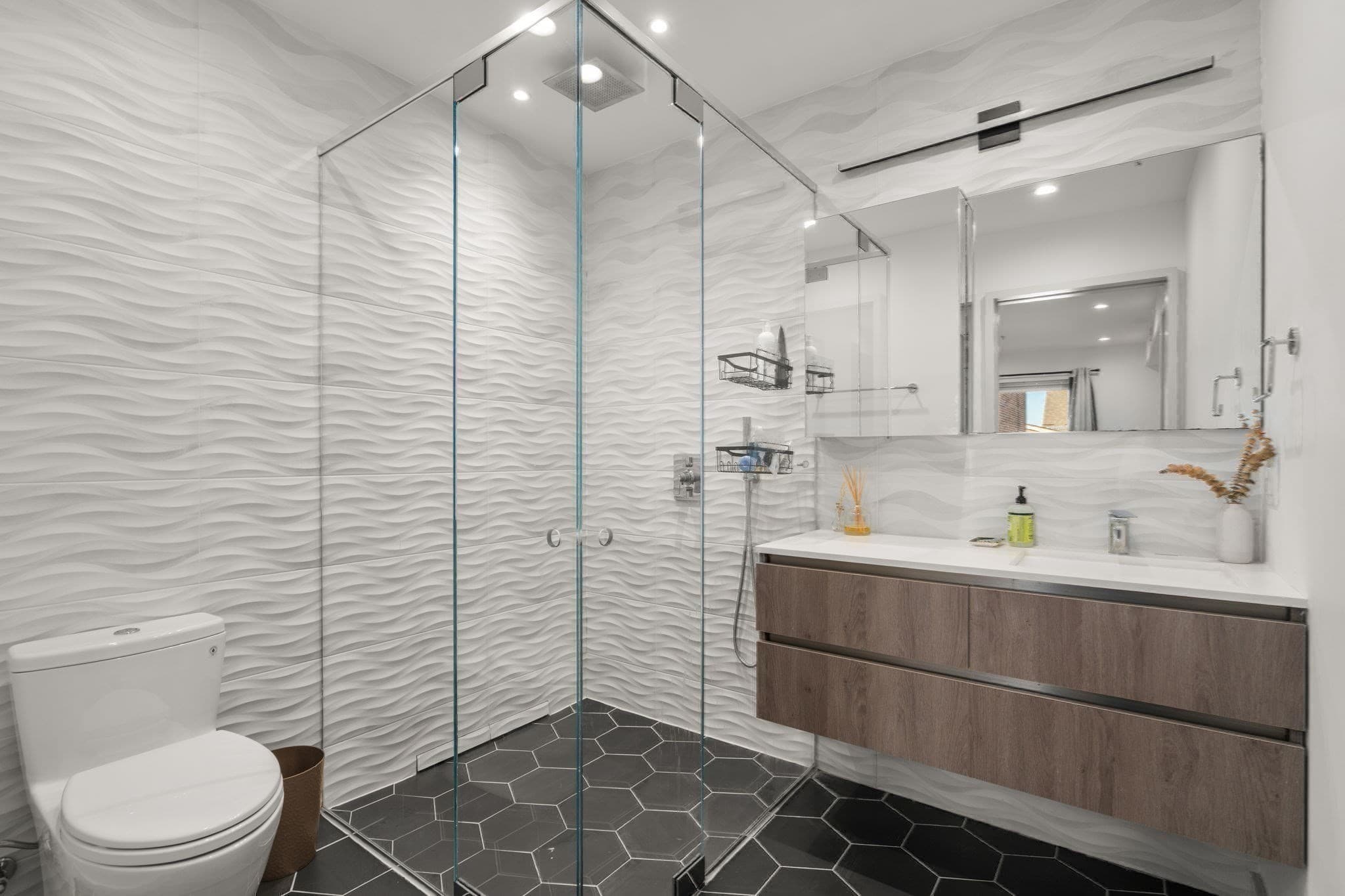 Condominium at 362-364 W Broadway # 5, Boston MA 02127, Boston, photo 17 of 25