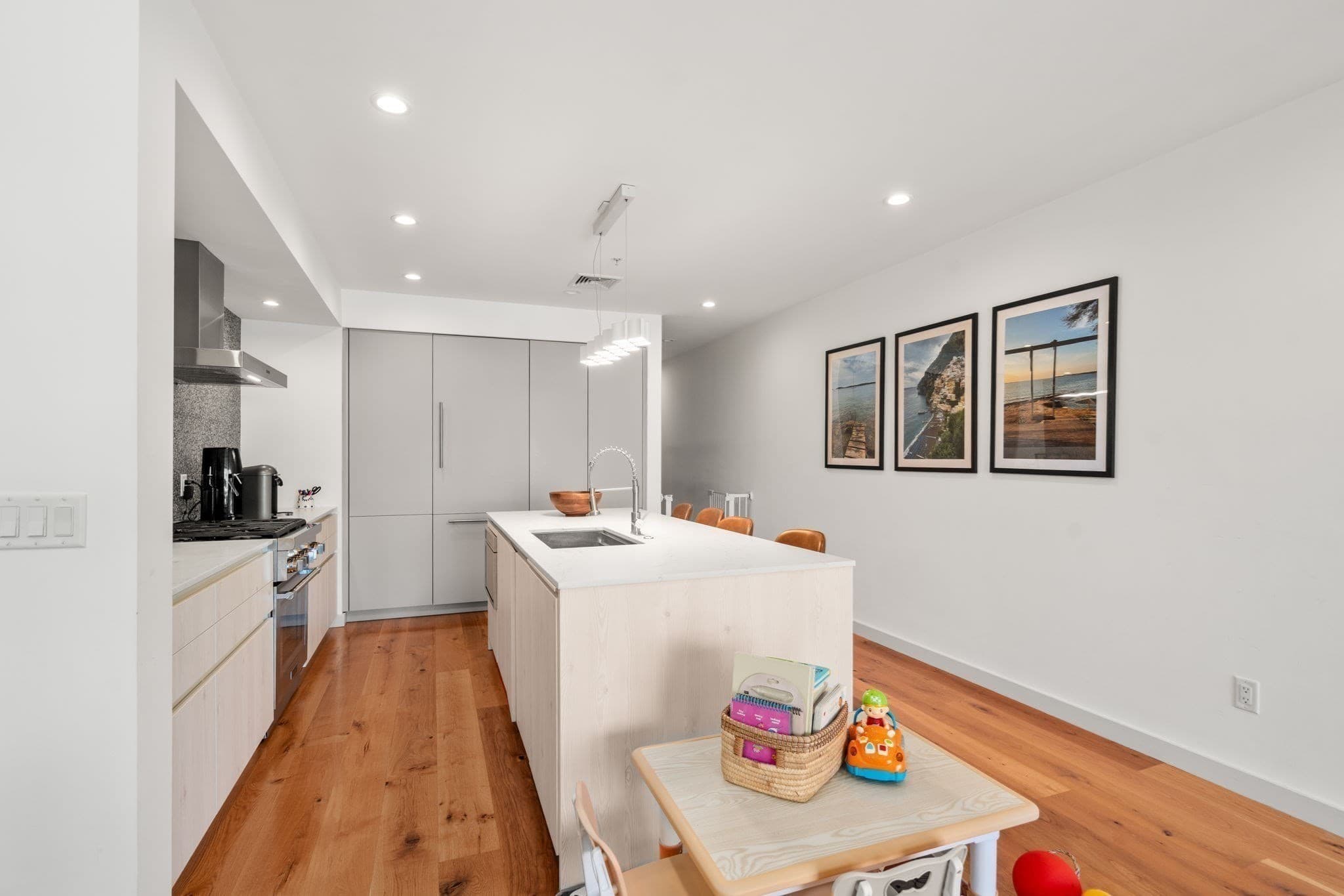 Condominium at 362-364 W Broadway # 5, Boston MA 02127, Boston, photo 10 of 25
