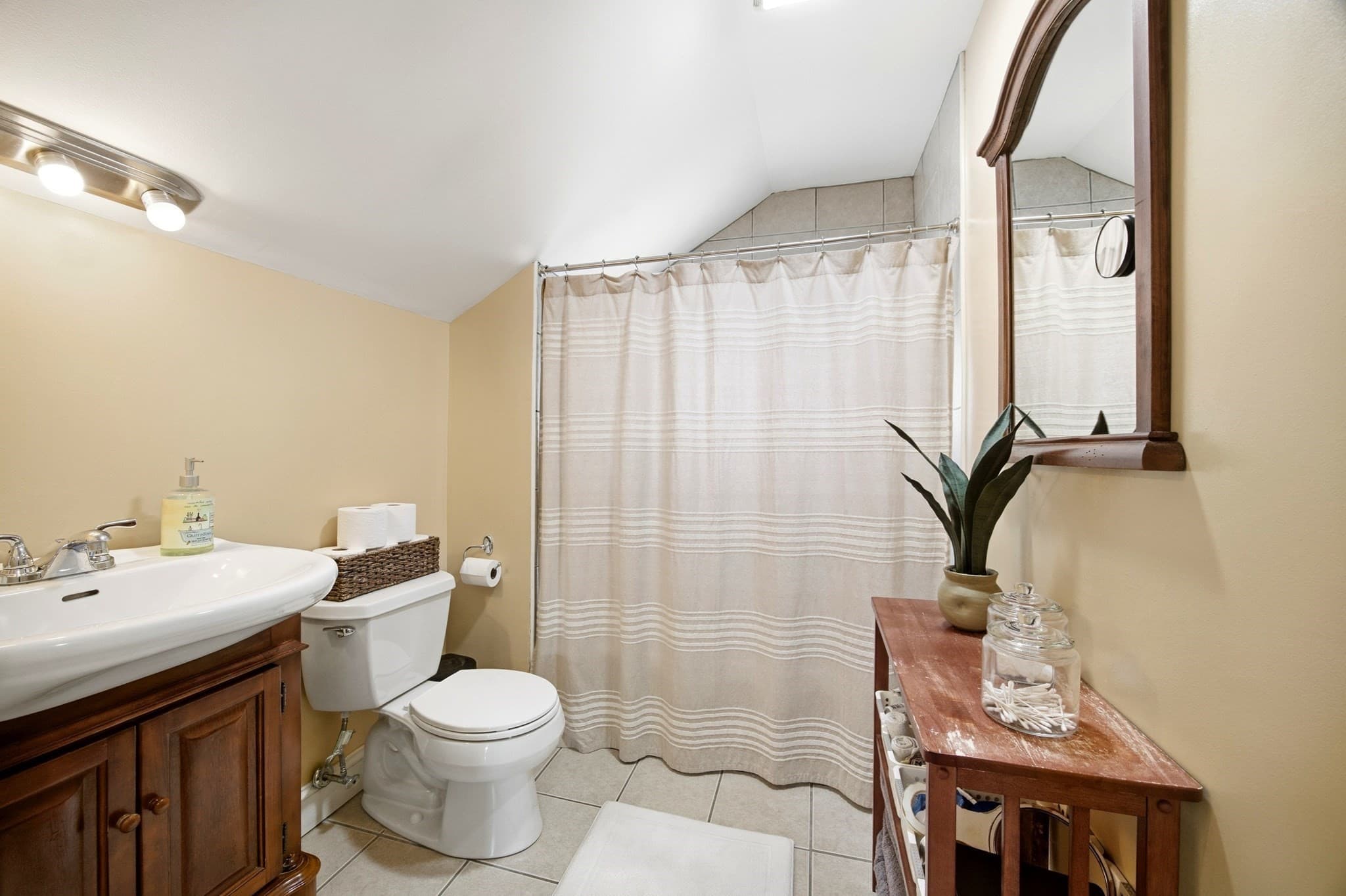 Single Family Residence at 52 North St, Agawam MA 01001, Agawam, photo 15 of 34